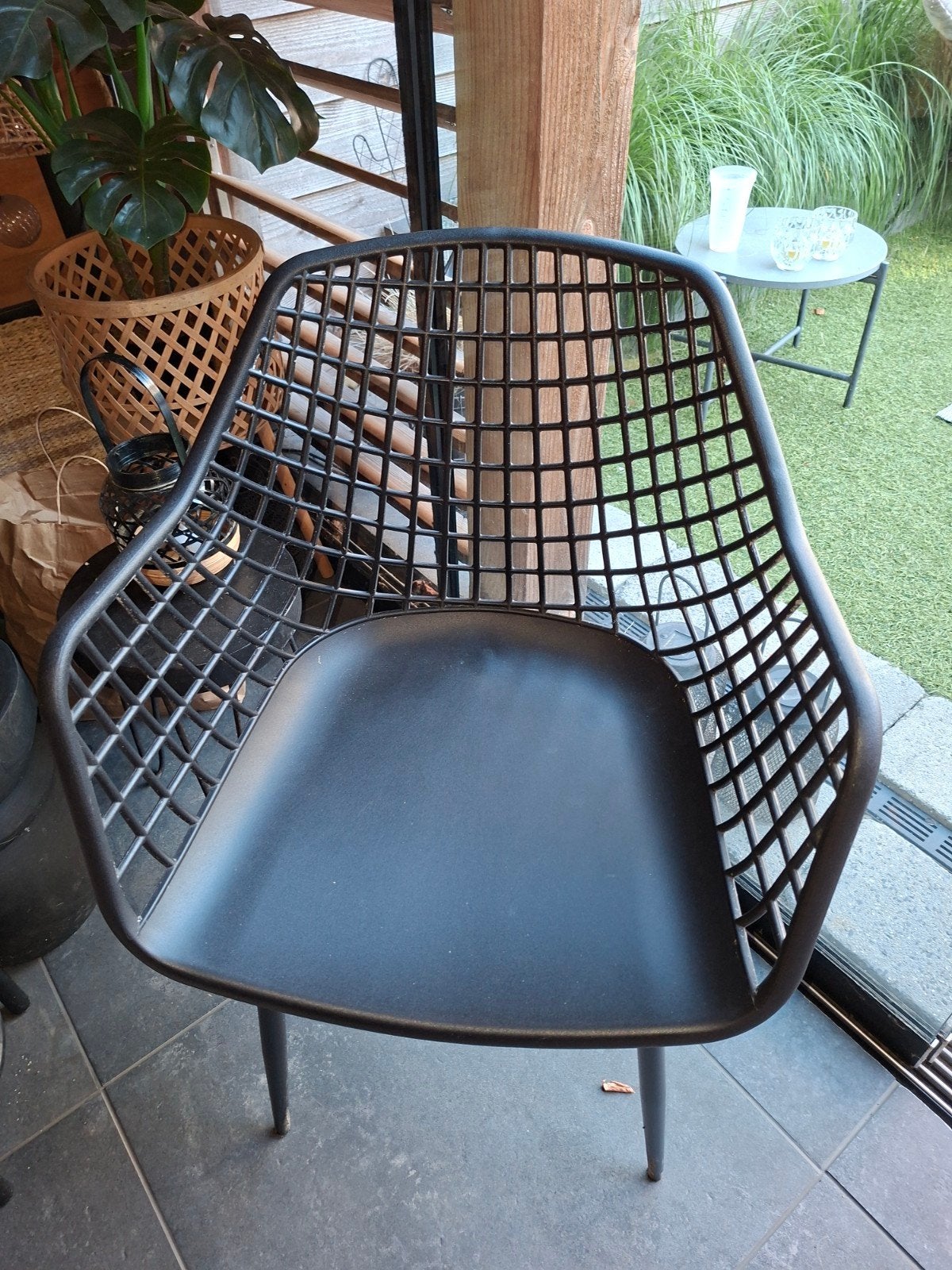 2 of 4 zwarte webbing stoelen, Ophalen, Kunststof
