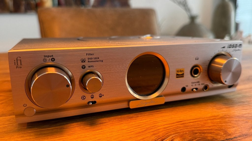 iFi Pro iDSD Signature DAC / Hoofdtelefoonversterker, Ophalen of Verzenden, Zo goed als nieuw