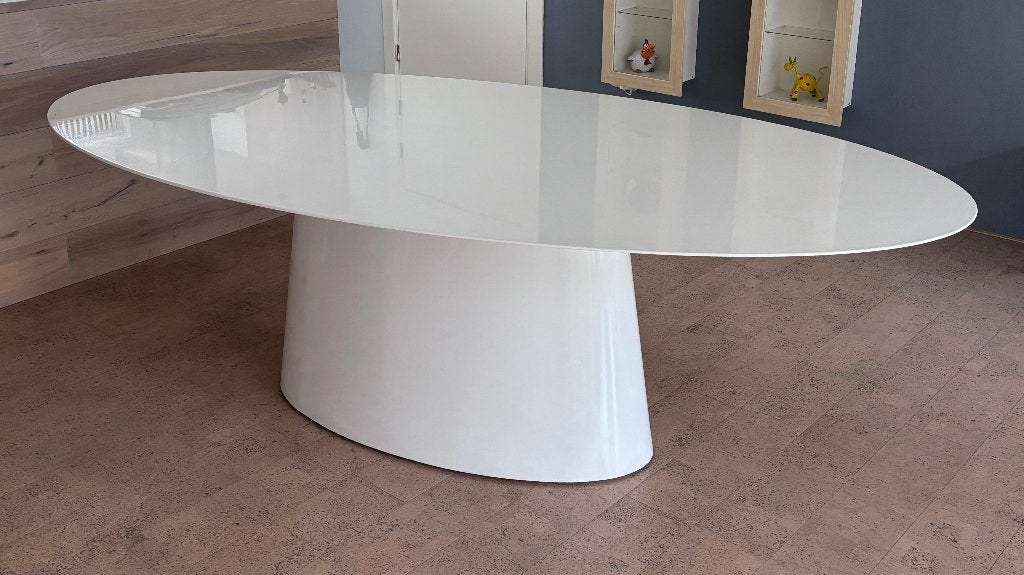 KARE Design Ovaal Eettafel Hoogglans Wit (120x240cm), Huis en Inrichting, Ophalen, Overige materialen, Gebruikt, 100 tot 150 cm