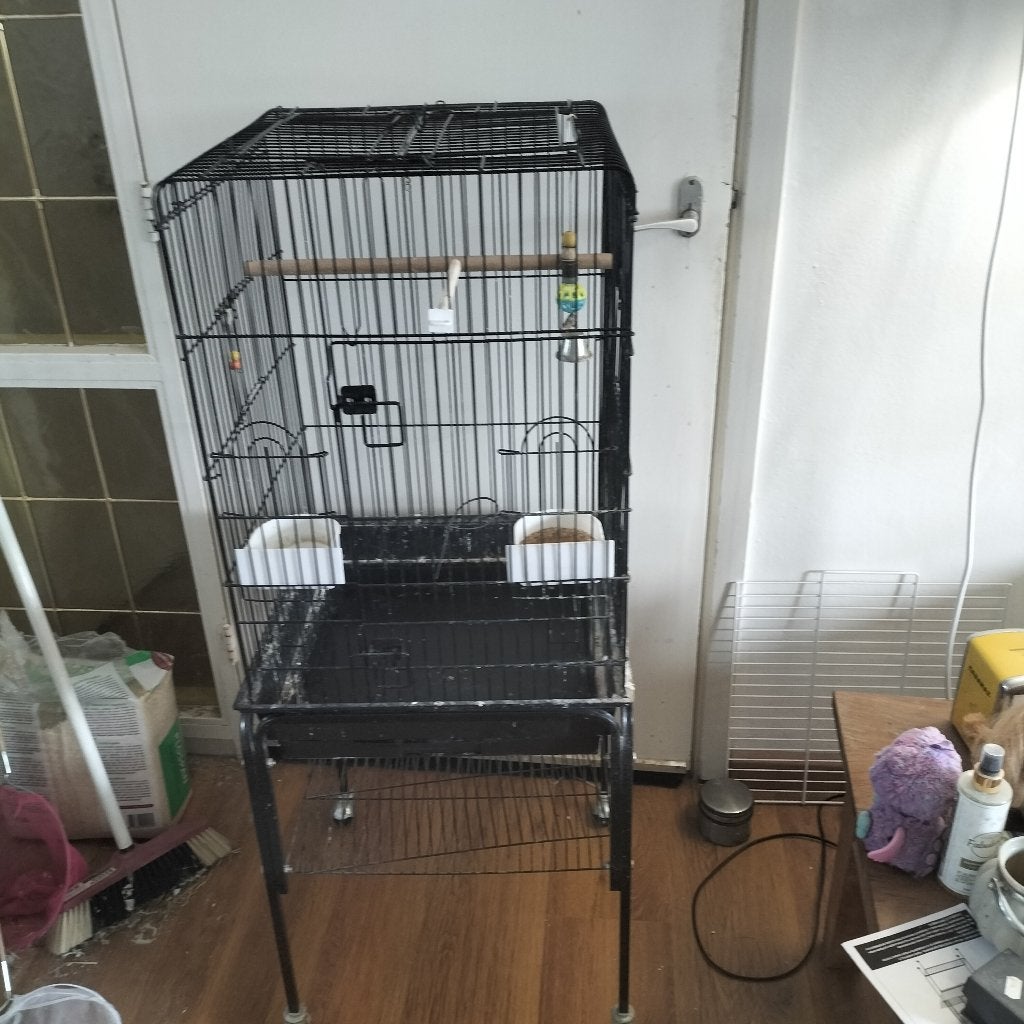 Grote Vogelkooi 120 h x 44 b op wielen, Ophalen, Zo goed als nieuw, Metaal, Vogelkooi