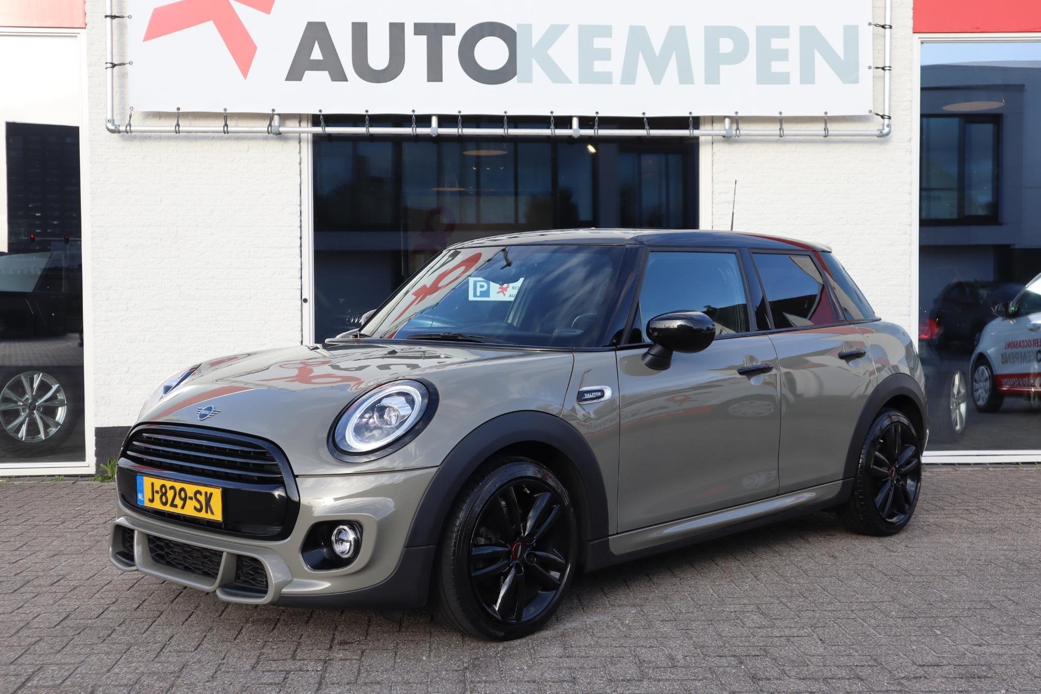 MINI 5-Deurs 1.5 COOPER DALSTON EDITION APPLE CARPLAY|DIGITA, Dealer onderhouden, Gebruikt, Euro 6, Origineel Nederlands