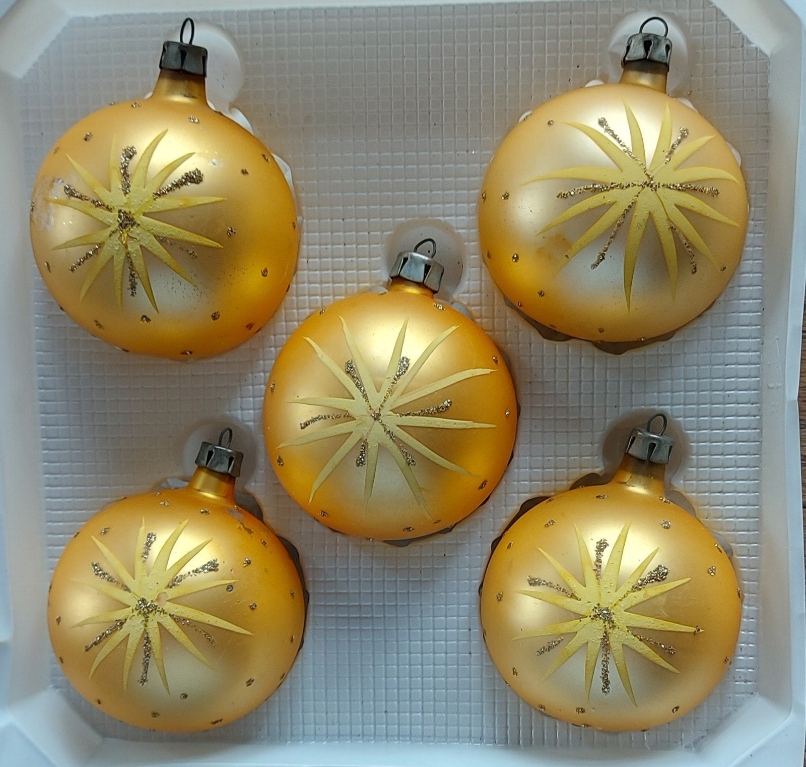 5 st kerstballen jaren 60/70   € 5,00, Diversen, Kerst, Ophalen of Verzenden, Nieuw