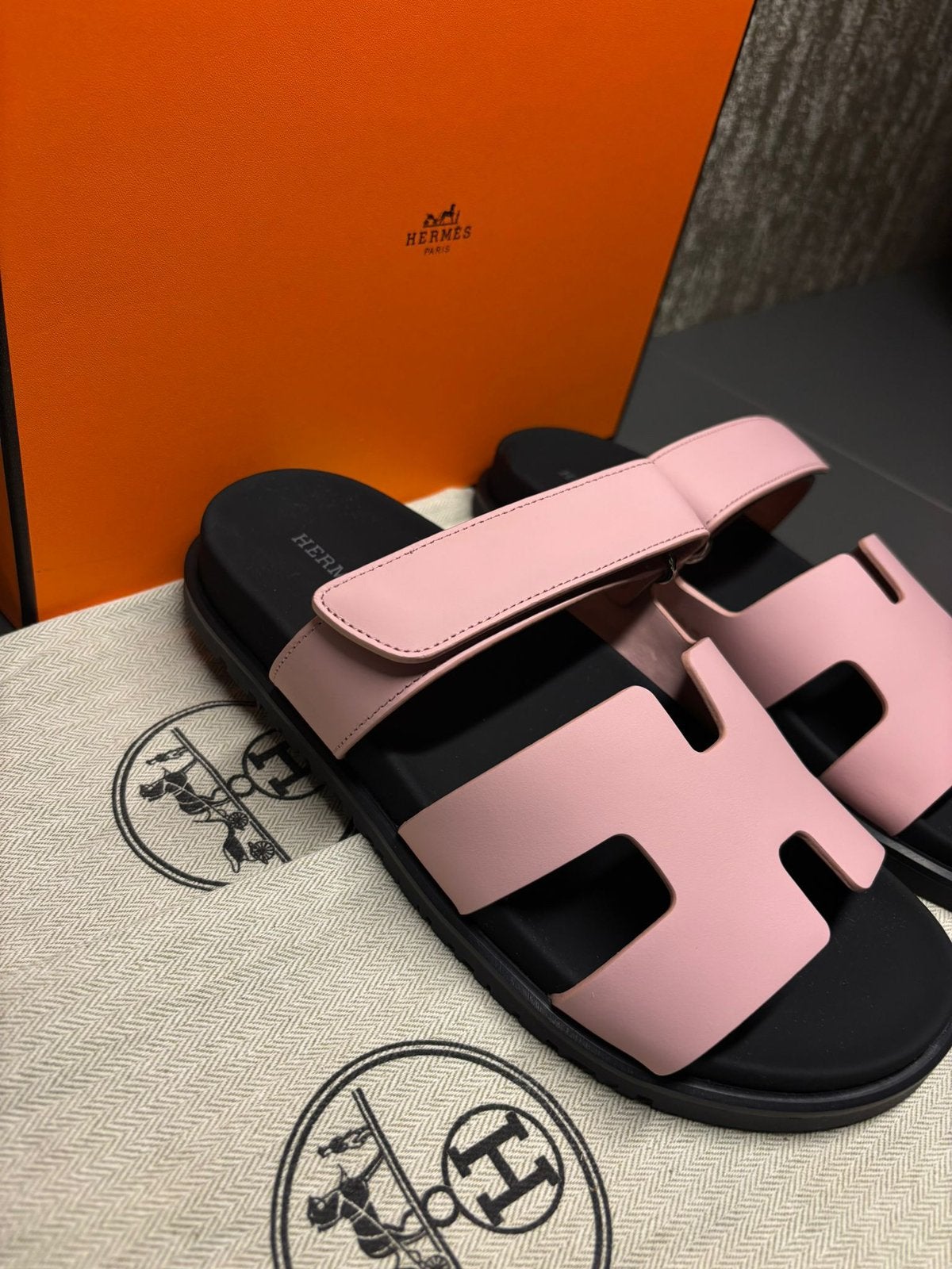 Hermés Sandals,, Kleding | Heren, Verzenden, Zo goed als nieuw, Zwart