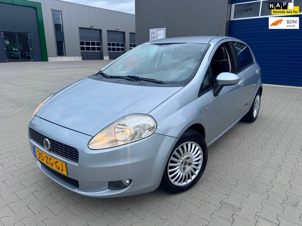 Fiat Grande Punto 1.2 Dynamic nieuwe apk 5drs Airco!, Auto's, 1005 kg, Stof, 4 cilinders, 400 kg
