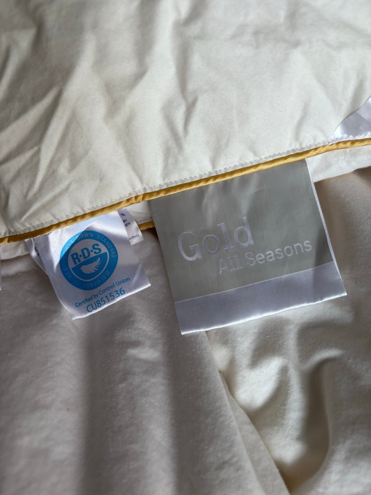 Al Seasons Gold  Donsdekbed 240x220 cm, Huis en Inrichting, Lits-jumeaux, Wit, Ademend, Dons en Veren
