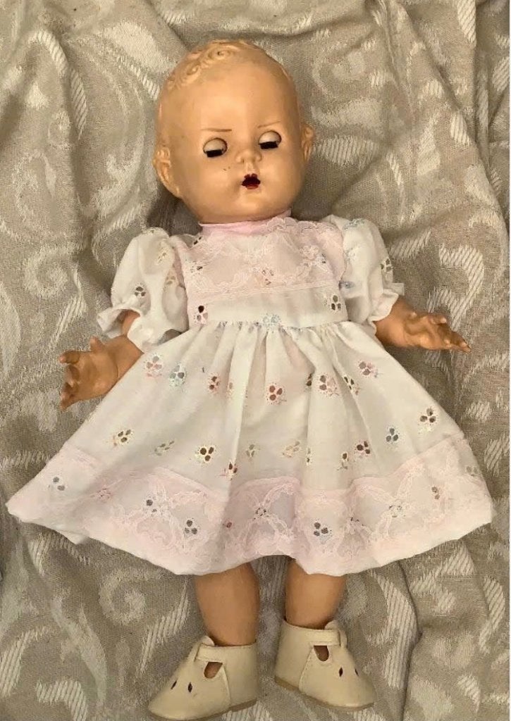 Antieke pop, celluloid, vintage jurk en schoentjes 35 cm, Ophalen of Verzenden, Zo goed als nieuw, X, Pop