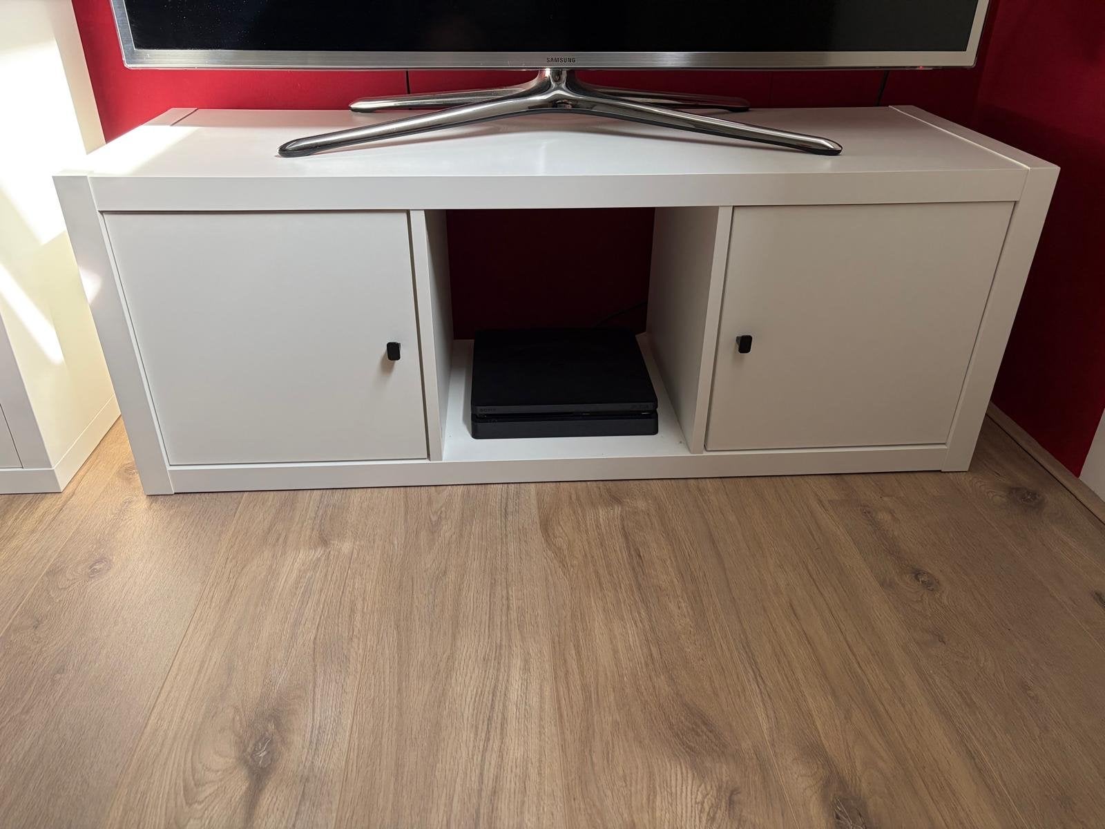 Witte kast/TV-meubel met opbergruimte, Ophalen, 100 tot 150 cm, Zo goed als nieuw, Minder dan 100 cm