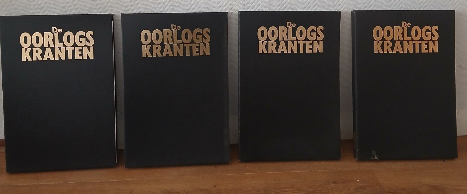 oorlogskranten compleet, Ophalen, Tweede Wereldoorlog, Zo goed als nieuw