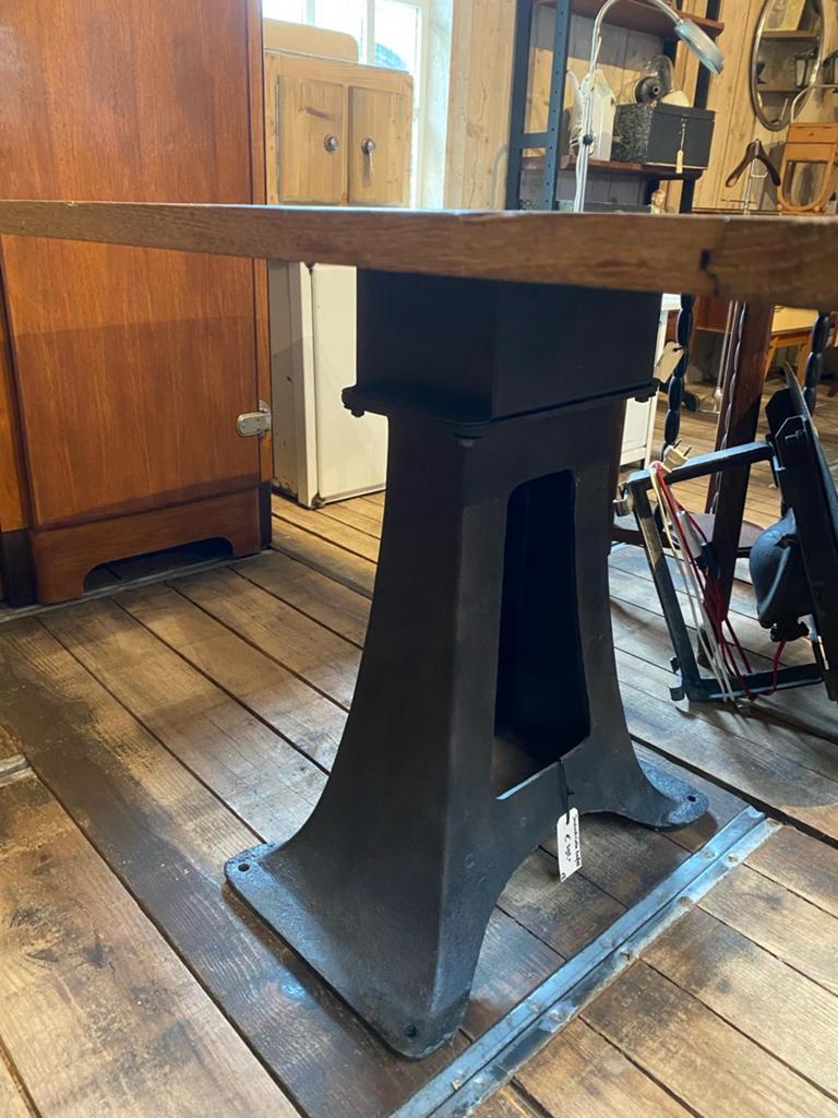 Industriele tafel eettafel verandatafel, Ophalen