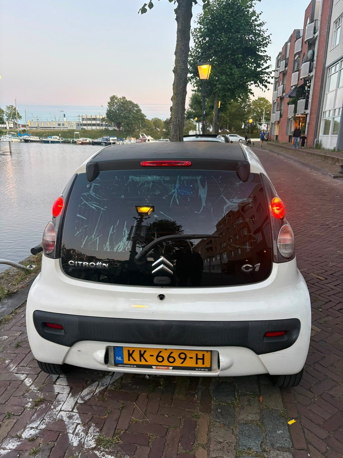 Citroën C1 1.0 3-DRS 2010 Wit, Auto's, Citroën, Voorwielaandrijving, 4 stoelen, C1, Handgeschakeld