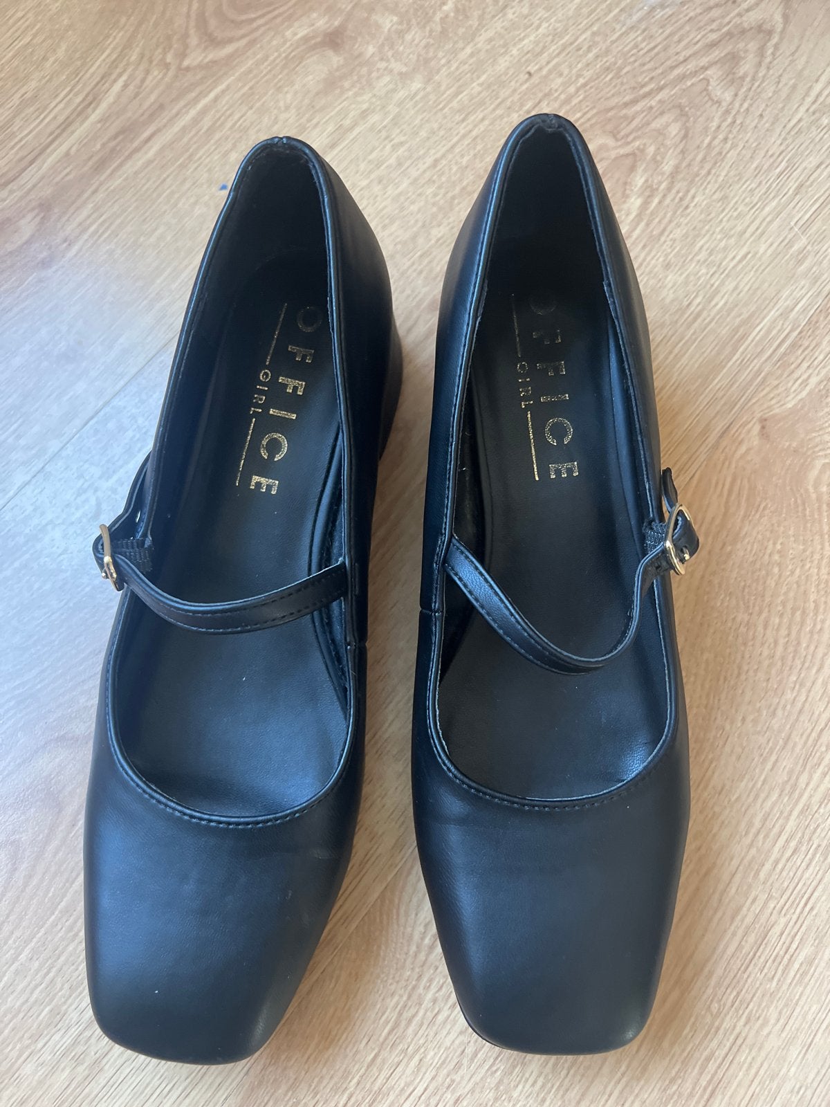 Zwarte Mary Jane schoenen met gesp - Office Girl, Ophalen of Verzenden, Zo goed als nieuw, Zwart, Schoenen met lage hakken