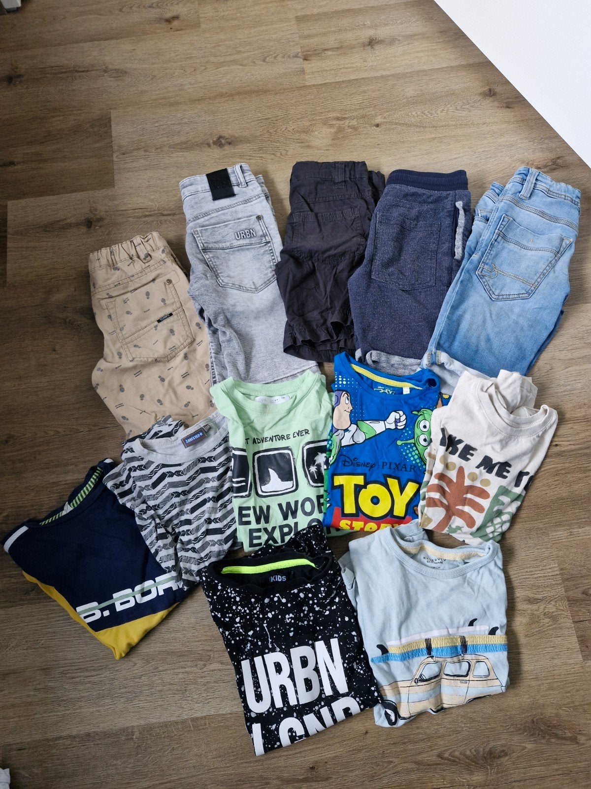 Jongens kleding zomer set 134 - shirts en korte broeken, Ophalen of Verzenden, Gebruikt, Maat 134