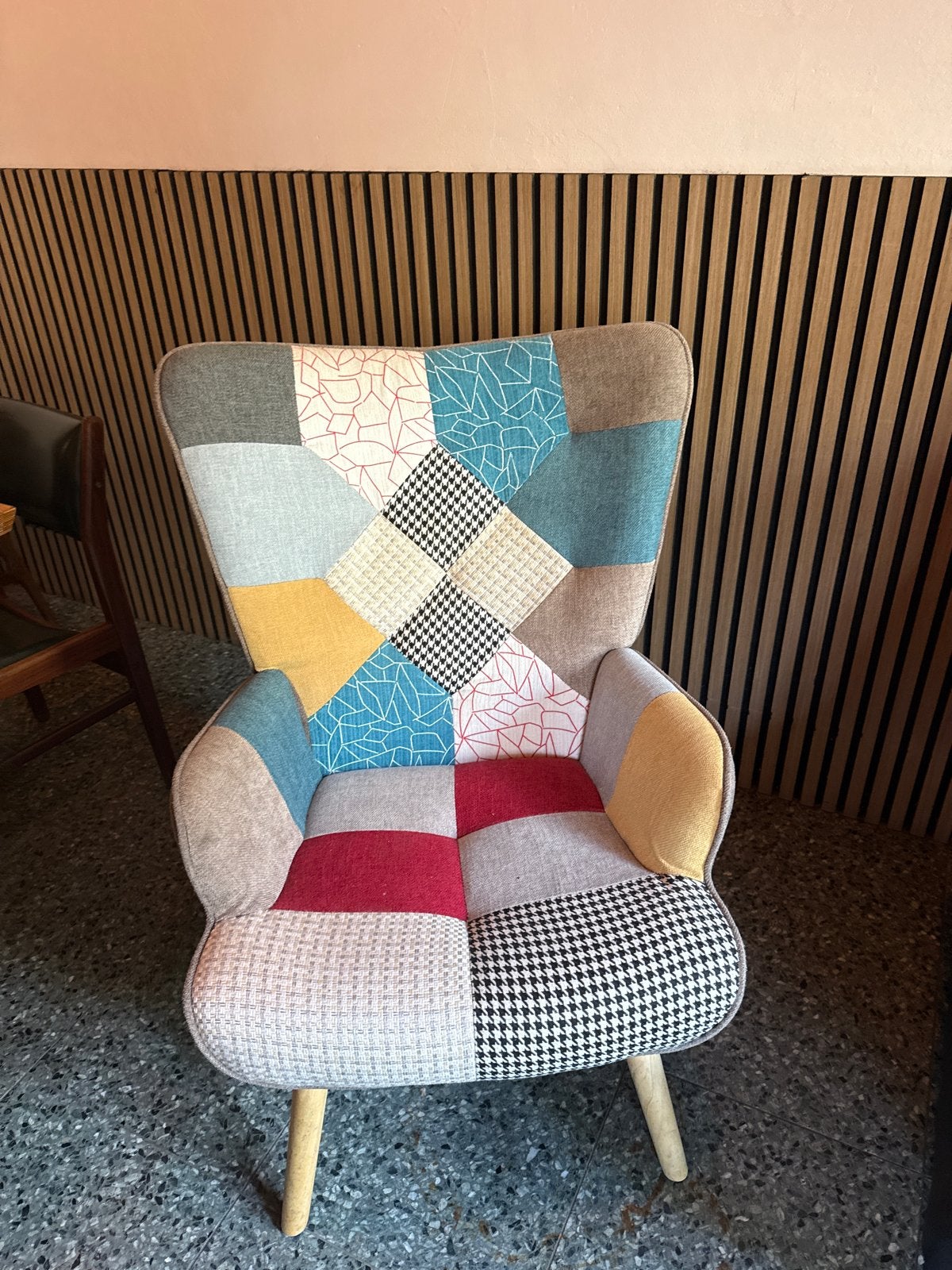 Comfortabele fauteuil met patchwork design, Ophalen, Gebruikt, Minder dan 75 cm, 50 tot 75 cm