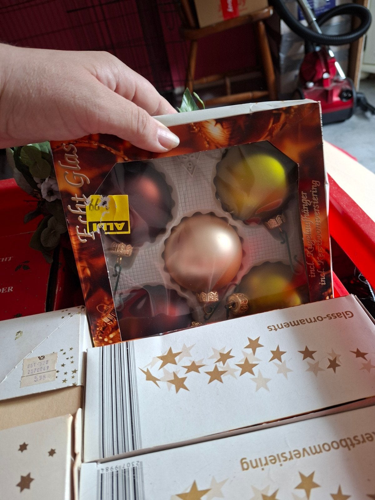 Set: rode en gouden kerstballen, Ophalen