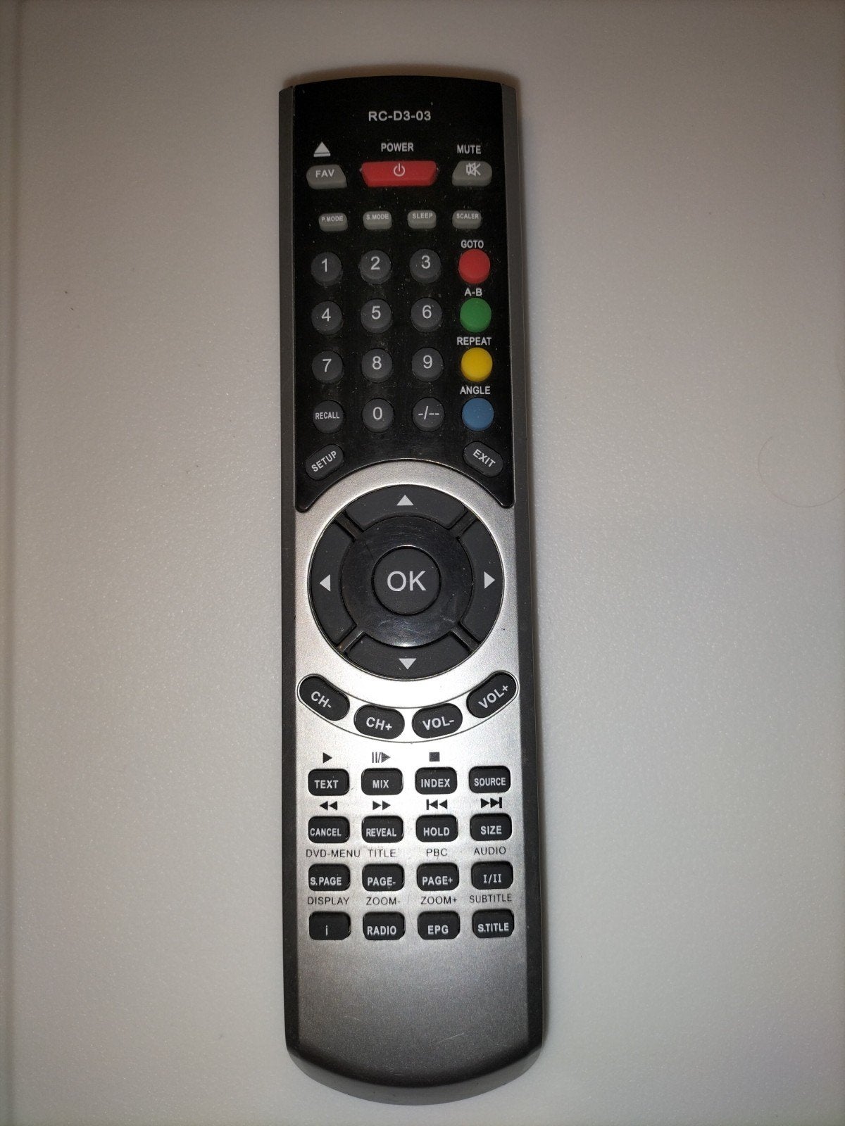 RC-D3-03 Afstandsbediening voor Akai, Technika, Lenco enz, Ophalen of Verzenden