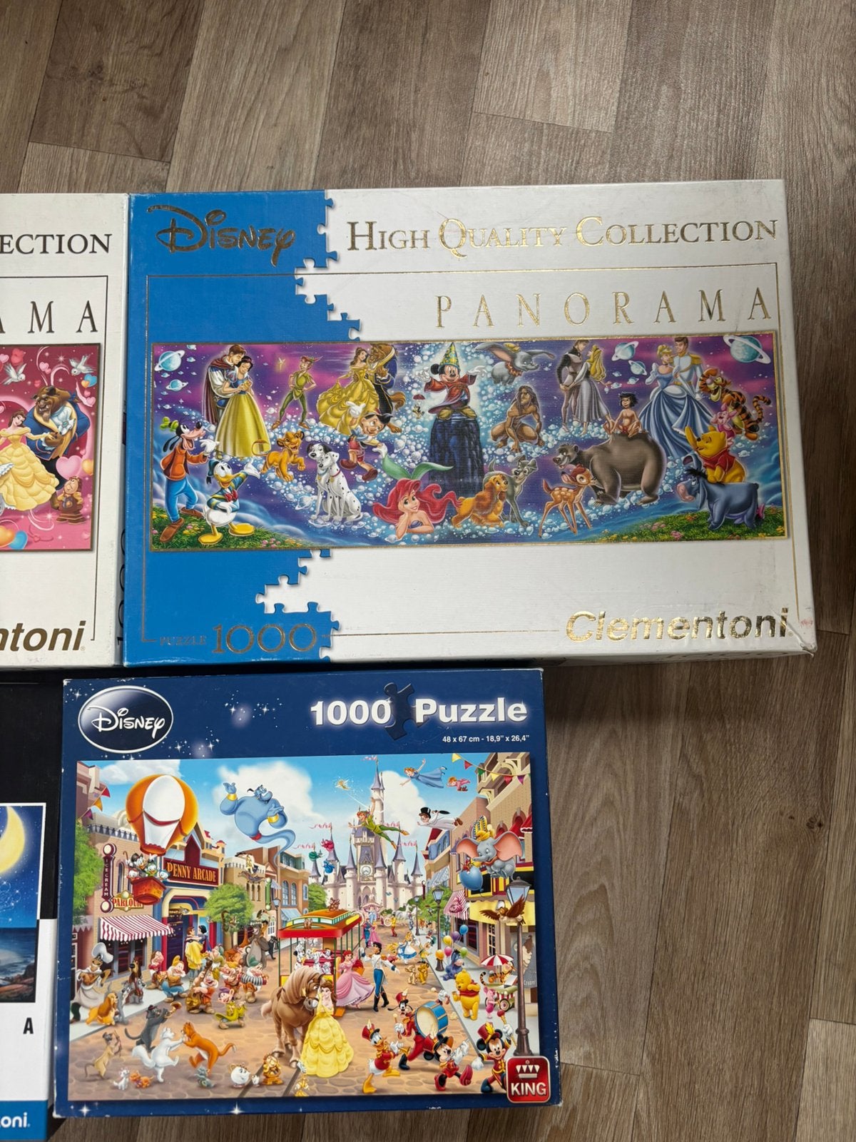 4 Disney legpuzzels, Ophalen of Verzenden, 500 t/m 1500 stukjes, Zo goed als nieuw, Legpuzzel