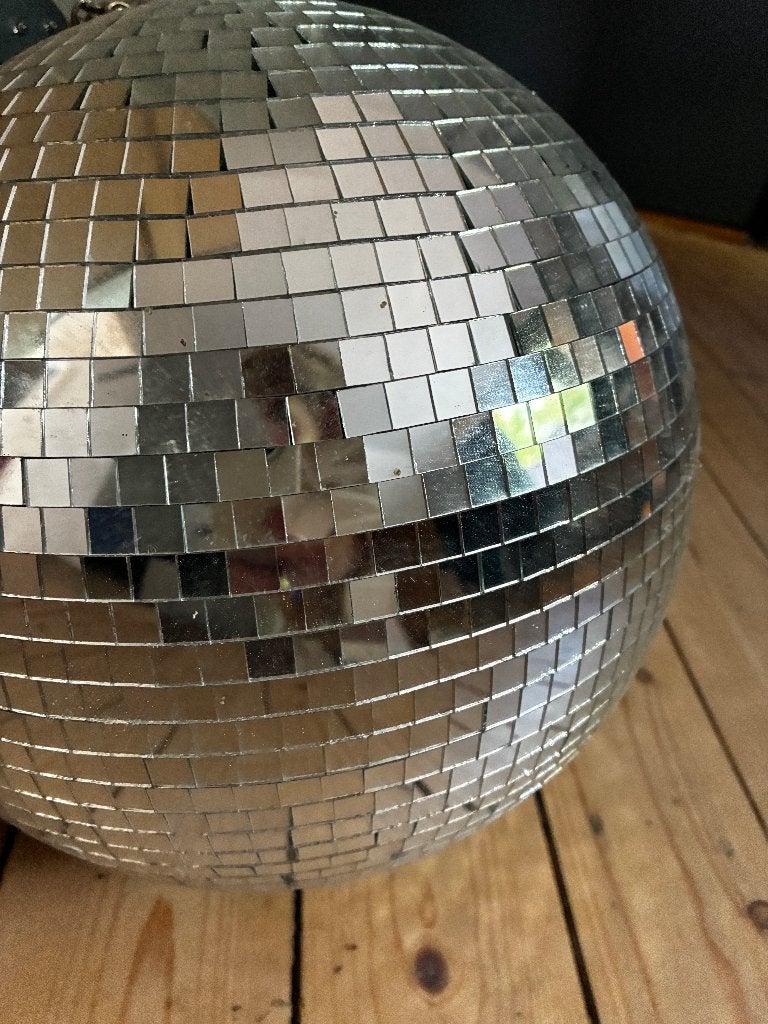 Discobal 30cm – incl. motor/draaimodule – spiegelbol – party, Hobby en Vrije tijd, Feestartikelen, Ophalen, Zo goed als nieuw