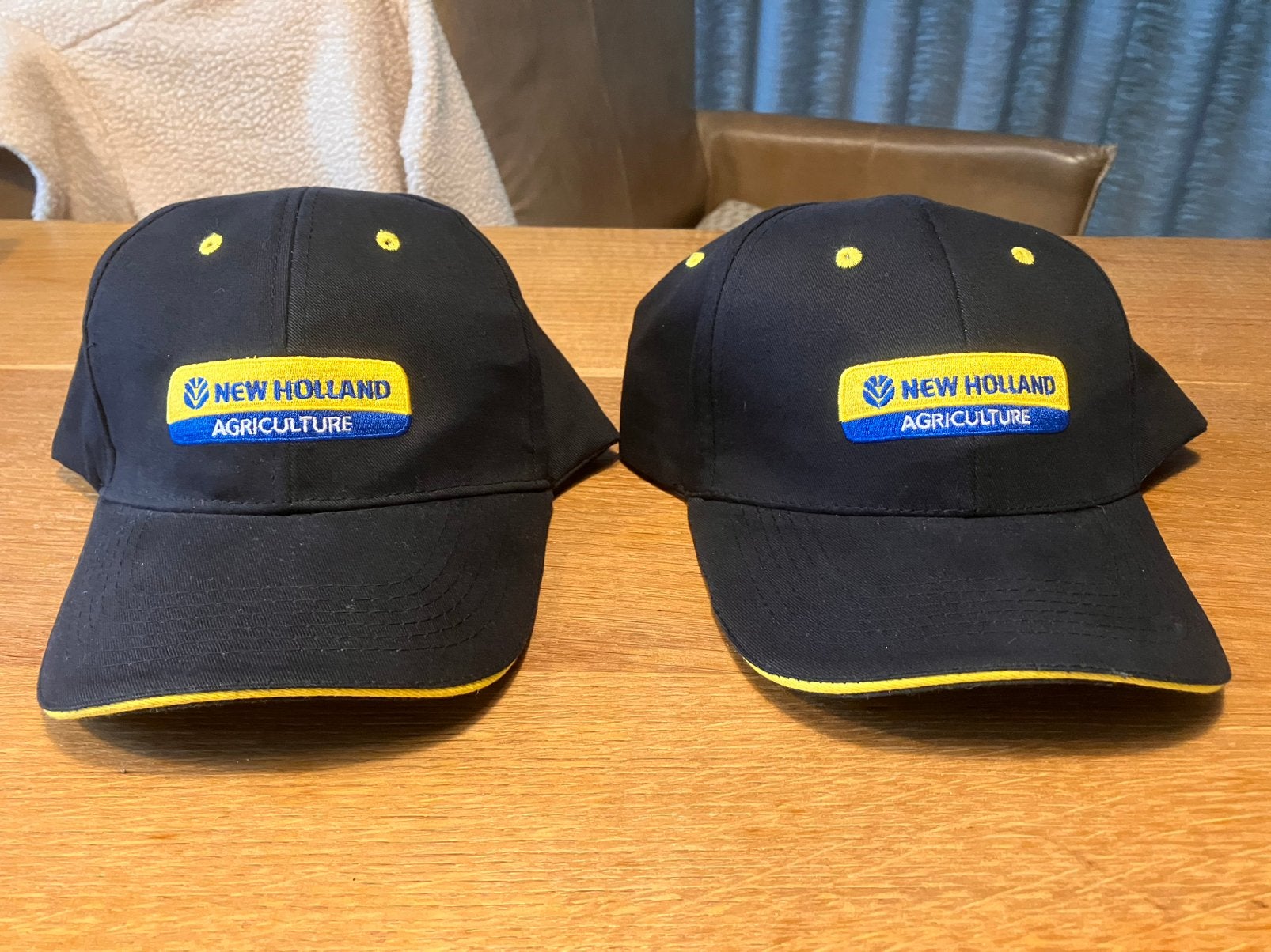 2 x pet new holland agriculture tractor trekker tractoren, Ophalen of Verzenden, Overige typen