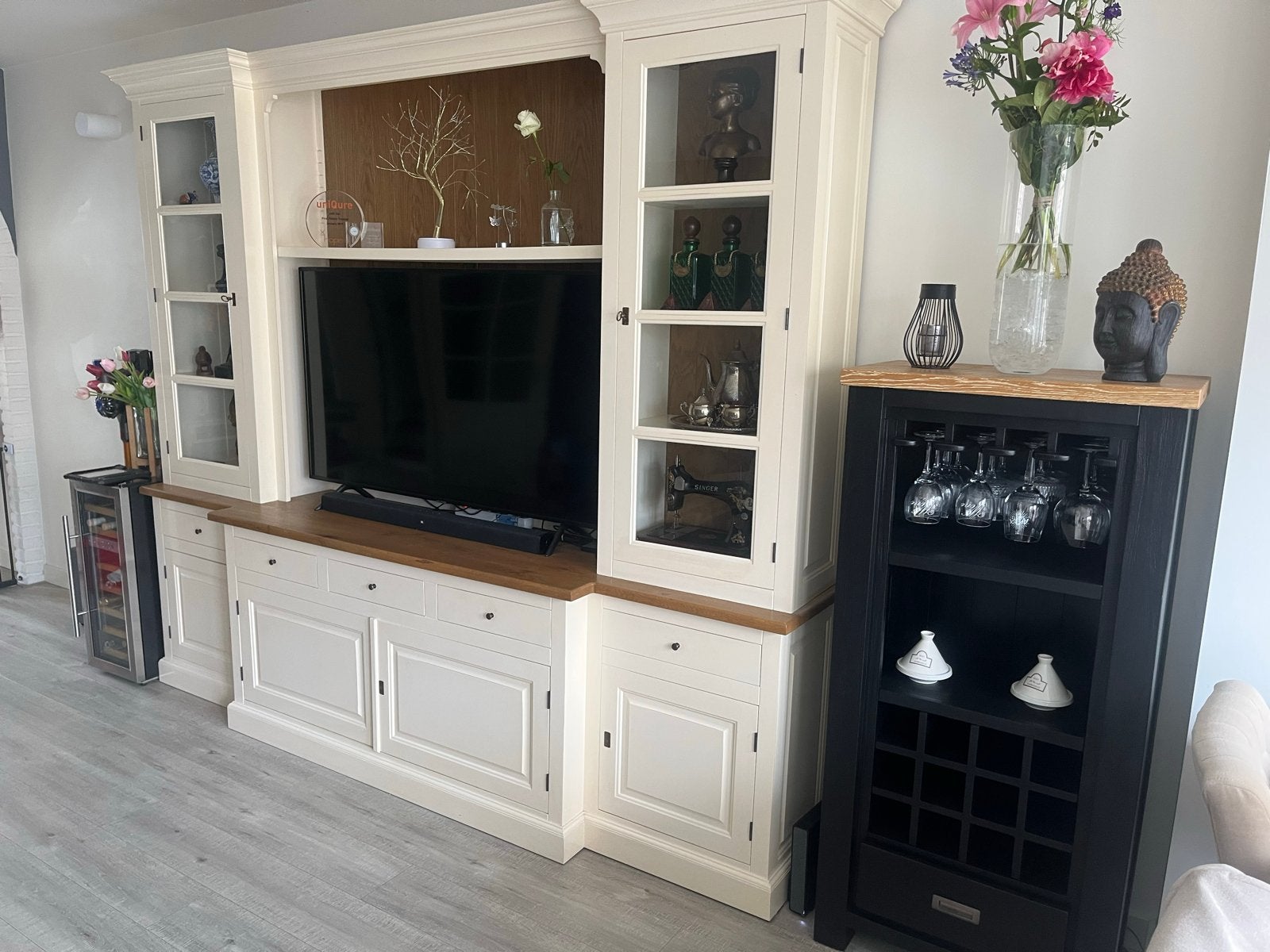Prachtige landelijke tv-kast/dressoir met vitrinekasten, Ophalen, 200 cm of meer, 200 cm of meer, 25 tot 50 cm