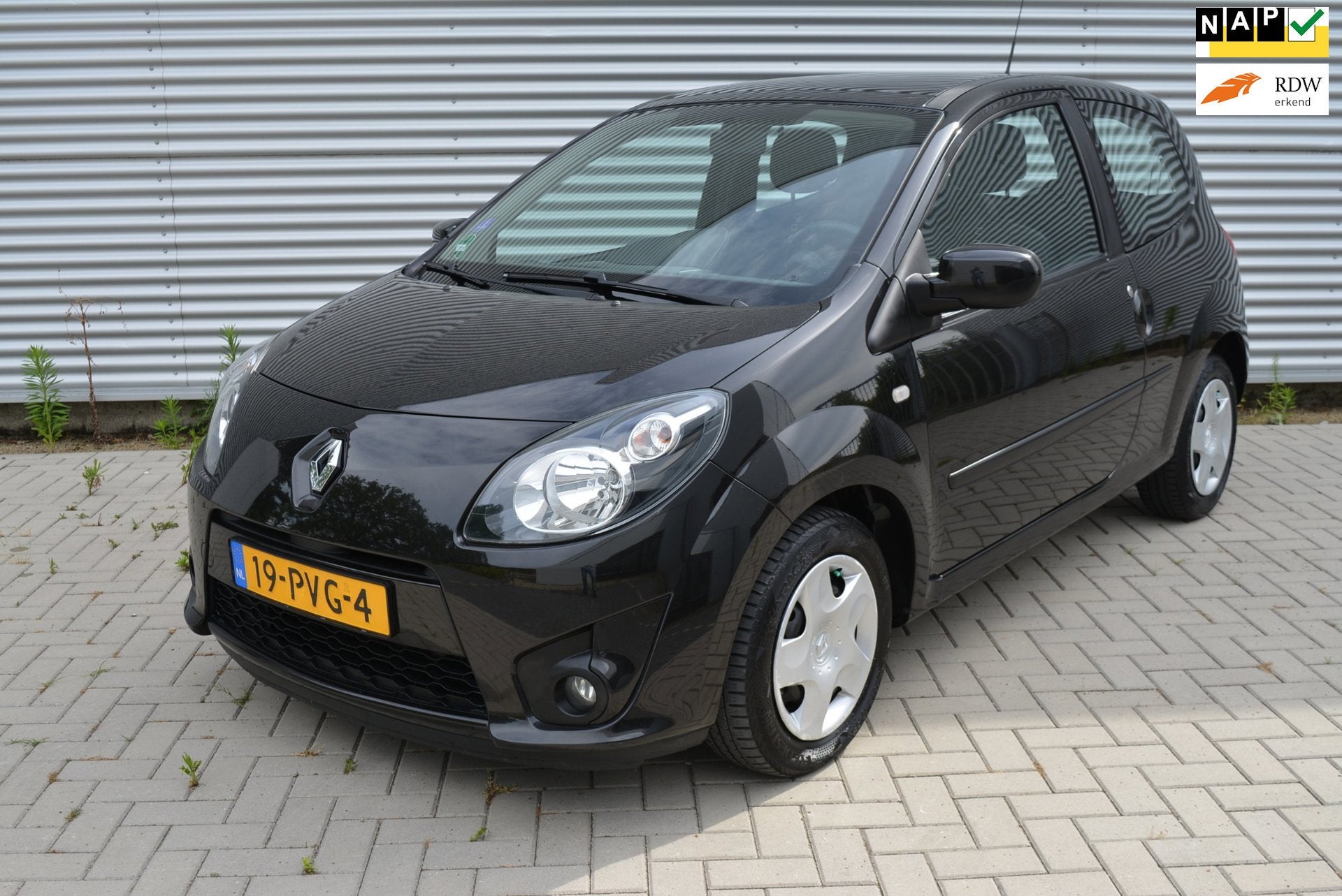 Renault Twingo 1.2-16V Dynamique | PANORAMADAK | Airco | Cru, Auto's, Renault, Gebruikt, 4 cilinders, 4 stoelen, Zwart