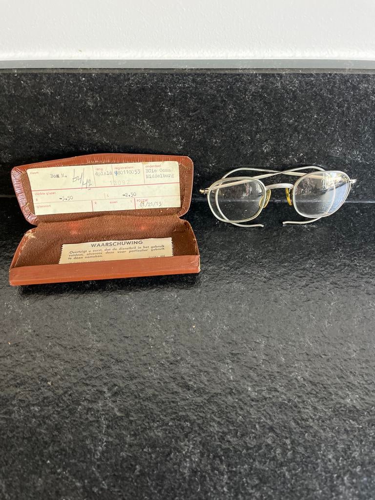 Vintage bril met etui - B.Cie Ooma Middelburg, Antiek en Kunst, Ophalen of Verzenden