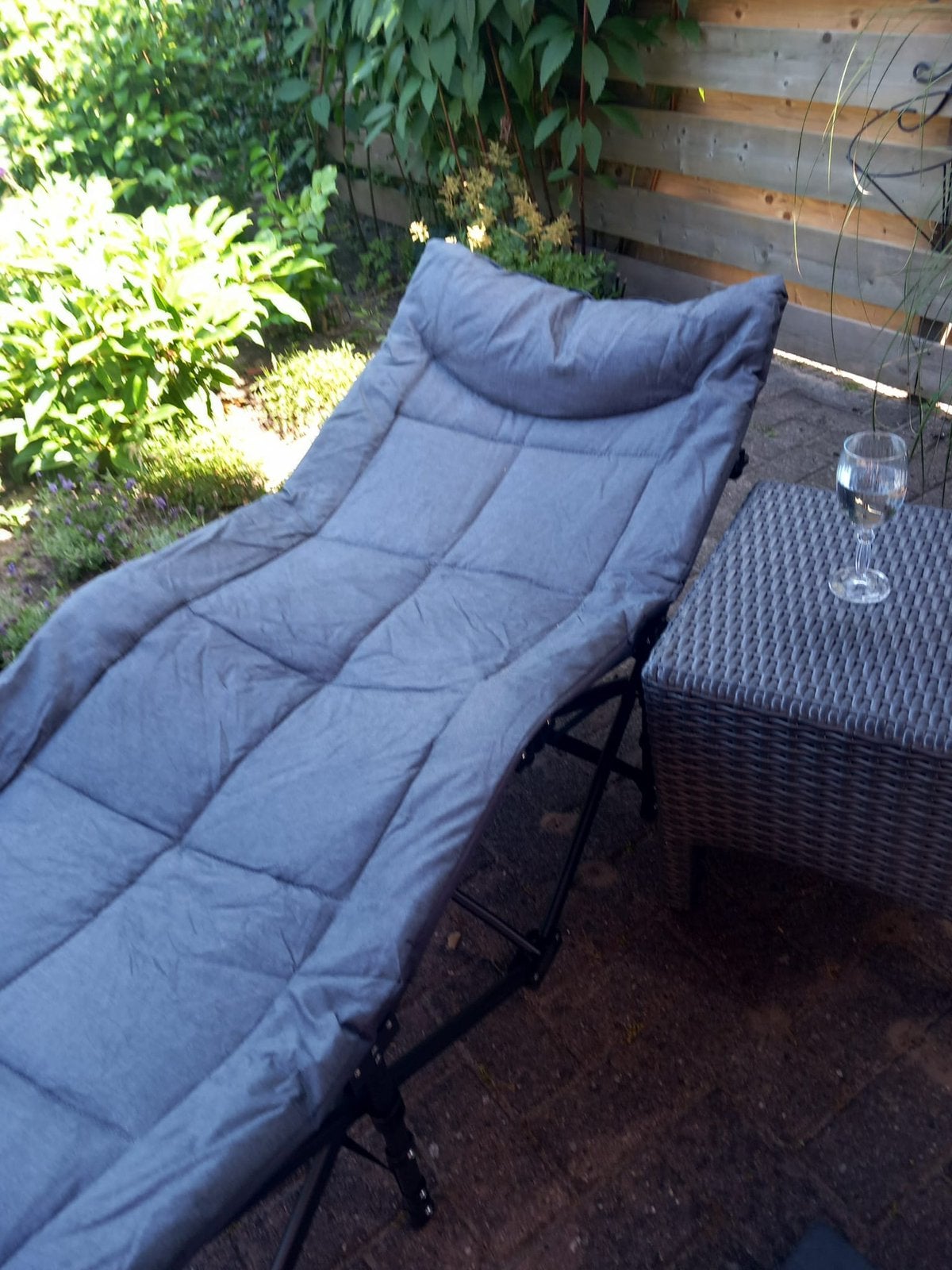 Opvouwbaar luxe bed voor kamperen / logeerbed. Nog nieuw!, Ophalen of Verzenden, Nieuw, Overige