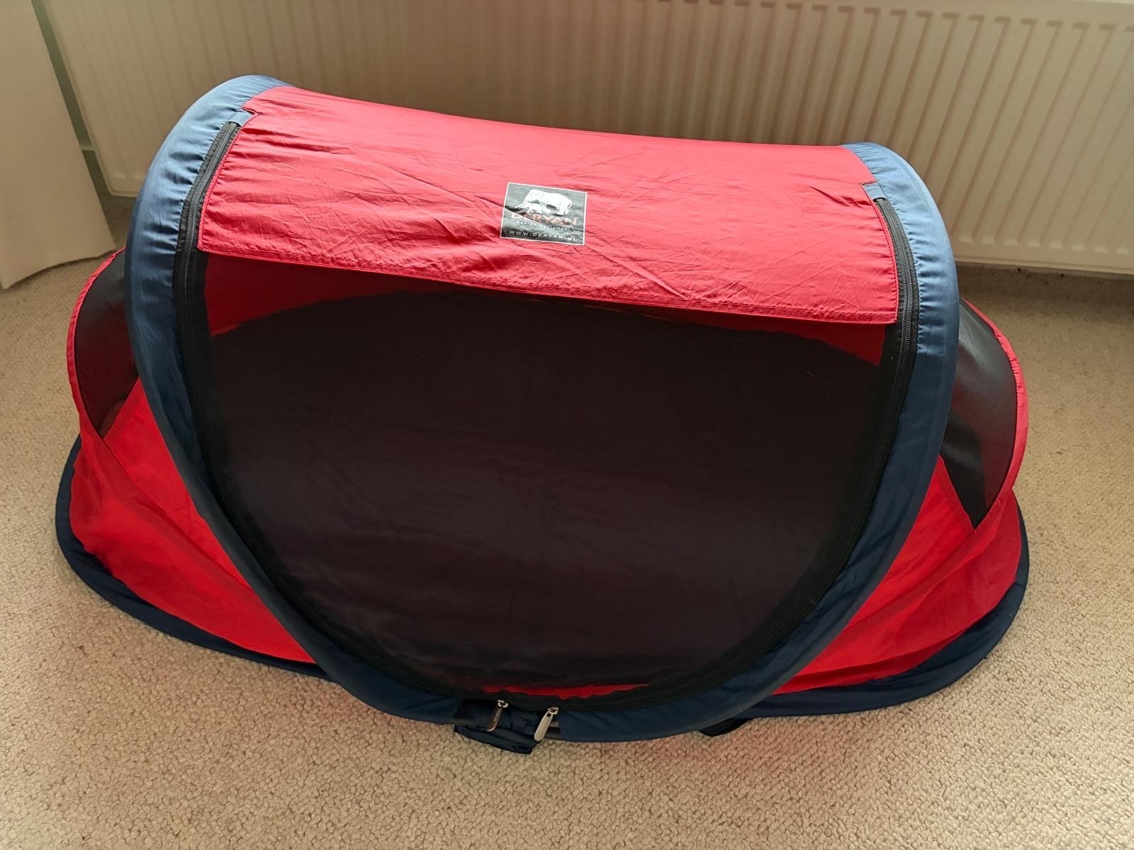 Deryan baby Luxe Reisbedje Rood/Blauw, Kinderen en Baby's, Babywiegjes en Ledikanten, Ophalen of Verzenden, Zo goed als nieuw