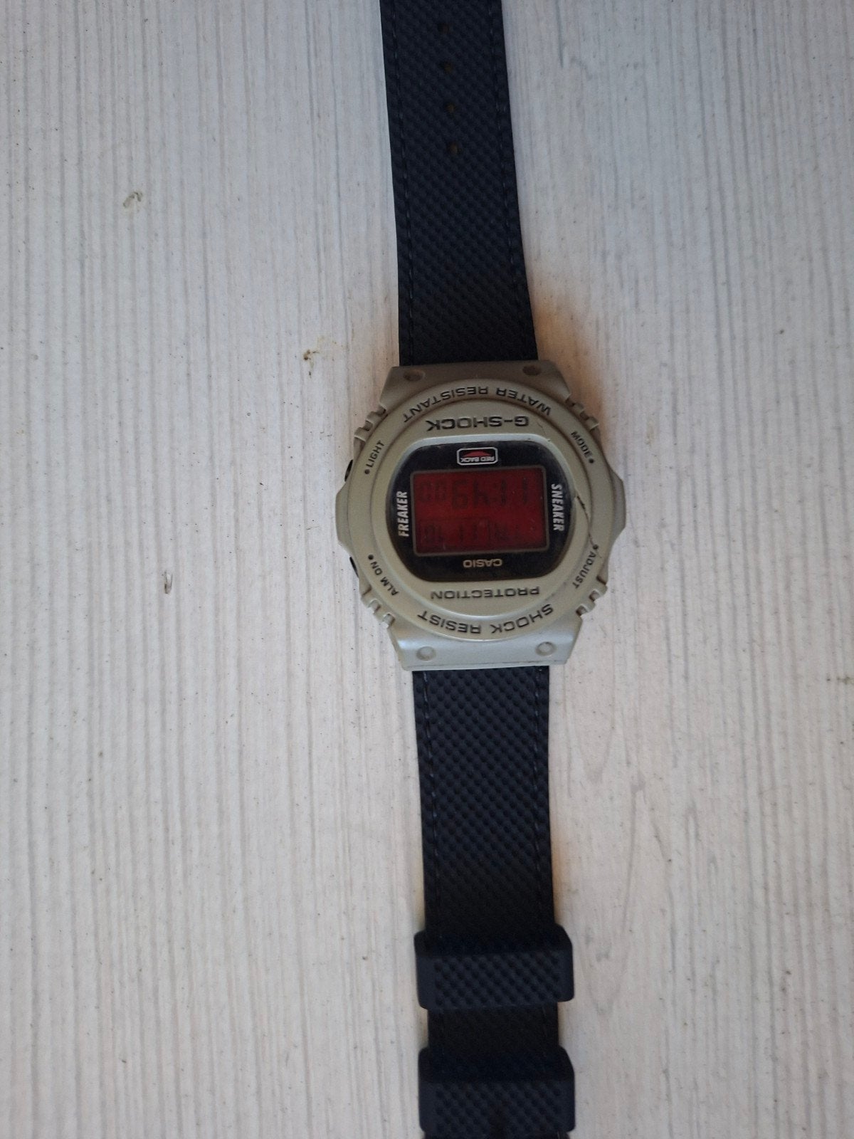 Casio G-Shock Freaker Sneaker Horloge, beetje gebruikerspore, Ophalen, Casio, Kunststof, Gebruikt