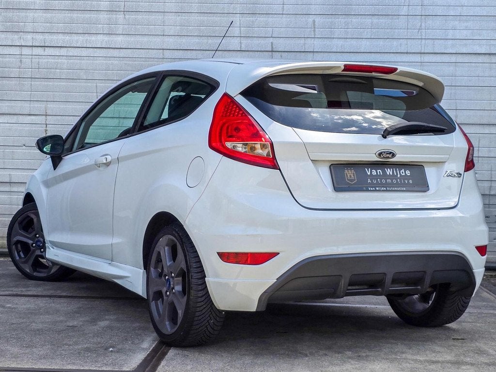 FORD FIESTA 1.25|AIRCO|CARPLAY|BLUETOOTH|ST VELGEN, Voorwielaandrijving, Euro 5, Stof, Gebruikt