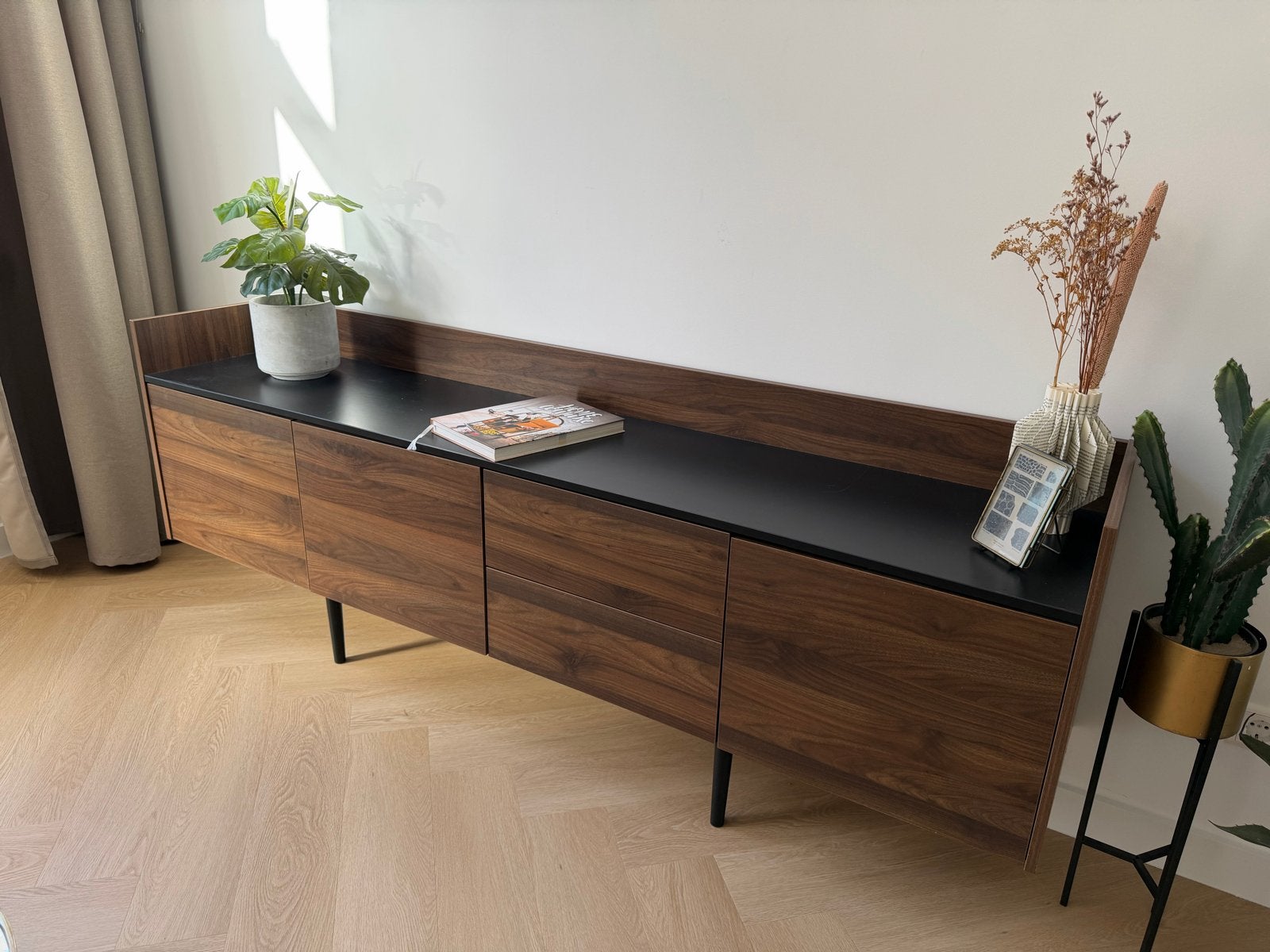 Stijlvol dressoir met lades en deuren - Zo goed als nieuw, Ophalen, Gebruikt, 200 cm of meer, Met lade(s)