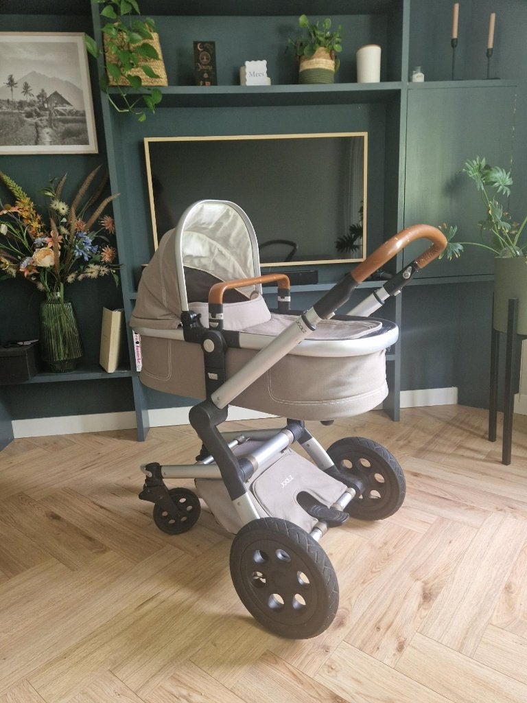 Joolz Day kinderwagen + accessoires compleet pakket! eur 150, Gebruikt, Luchtbanden, Ophalen, Kinderwagen