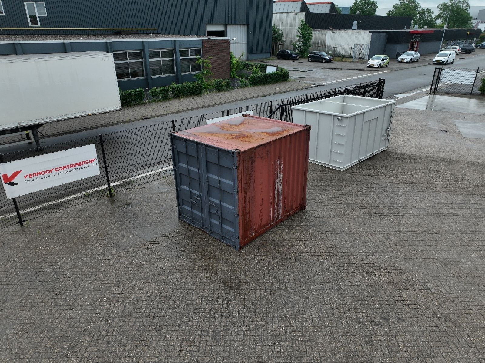 VERNOOY 10FT 850000 OPSLAG (WIND EN WATERDICHT), Dave Vernooij, Info@vernooy.nl, Kellensedwarsweg 9
4004JC  Tiel, NL
