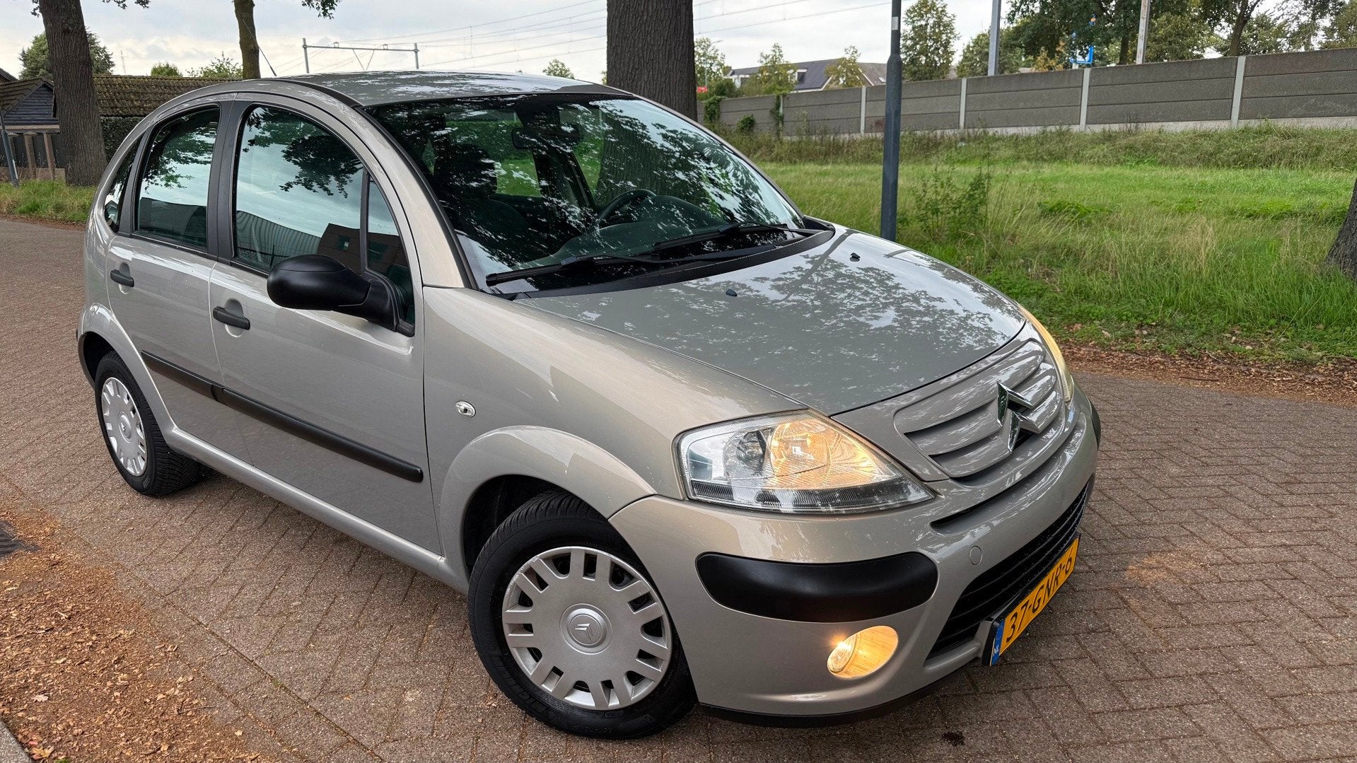 Citroen C3 1.4i Ligne Prestige 2008 NAP 5DRS AC, Auto's, Voorwielaandrijving, 1160 kg, 989 kg, Beige