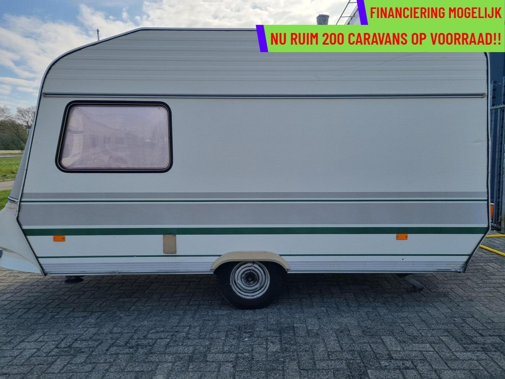 Chateau LA CAR TROPHEE 400 ENKELE BEDDEN + VOORTENT + TOILET, Caravans en Kamperen, Caravans, Chateau, Tot en met 2, Bedrijf, 5 tot 6 meter