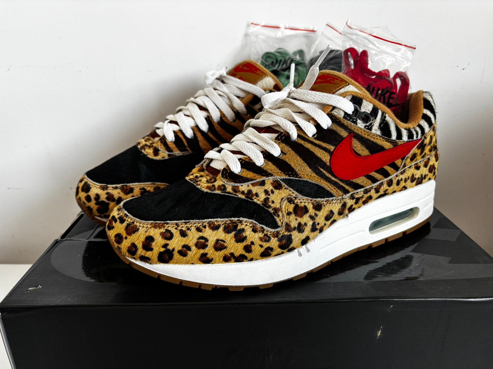 Nike Air Max 1 Animal 42,5!, Ophalen of Verzenden, Zo goed als nieuw, Overige kleuren