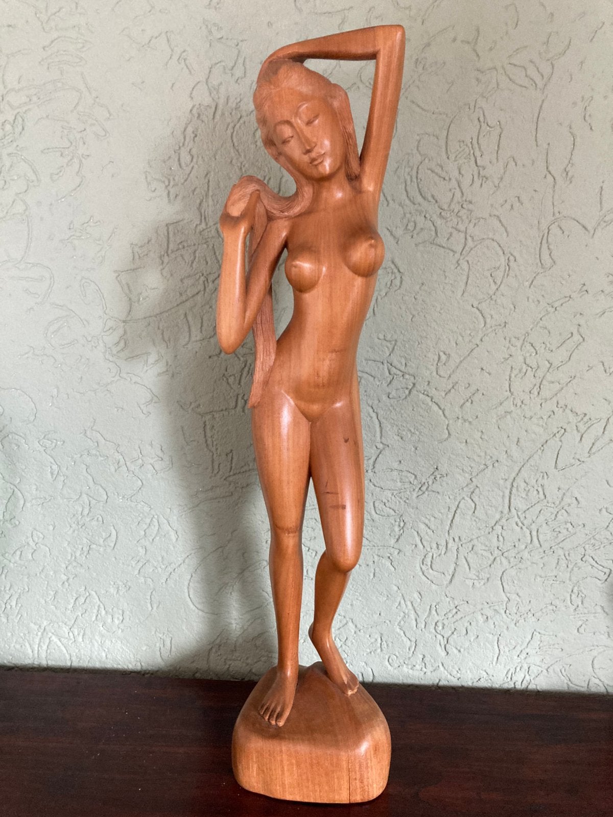 Prachtig Vintage Art Deco Houtsnijwerk, Vrouwenfiguur. 57 cm, Antiek en Kunst, Kunst | Beelden en Houtsnijwerken, Art deco, Handgemaakt