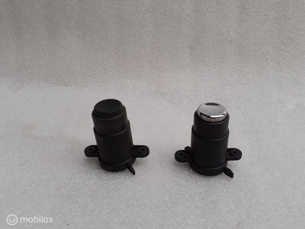 Achterklep Drukknop Range Rover P38 Slot Druk Schakelaar, Land Rover, Ophalen of Verzenden, Gebruikt, Land Rover