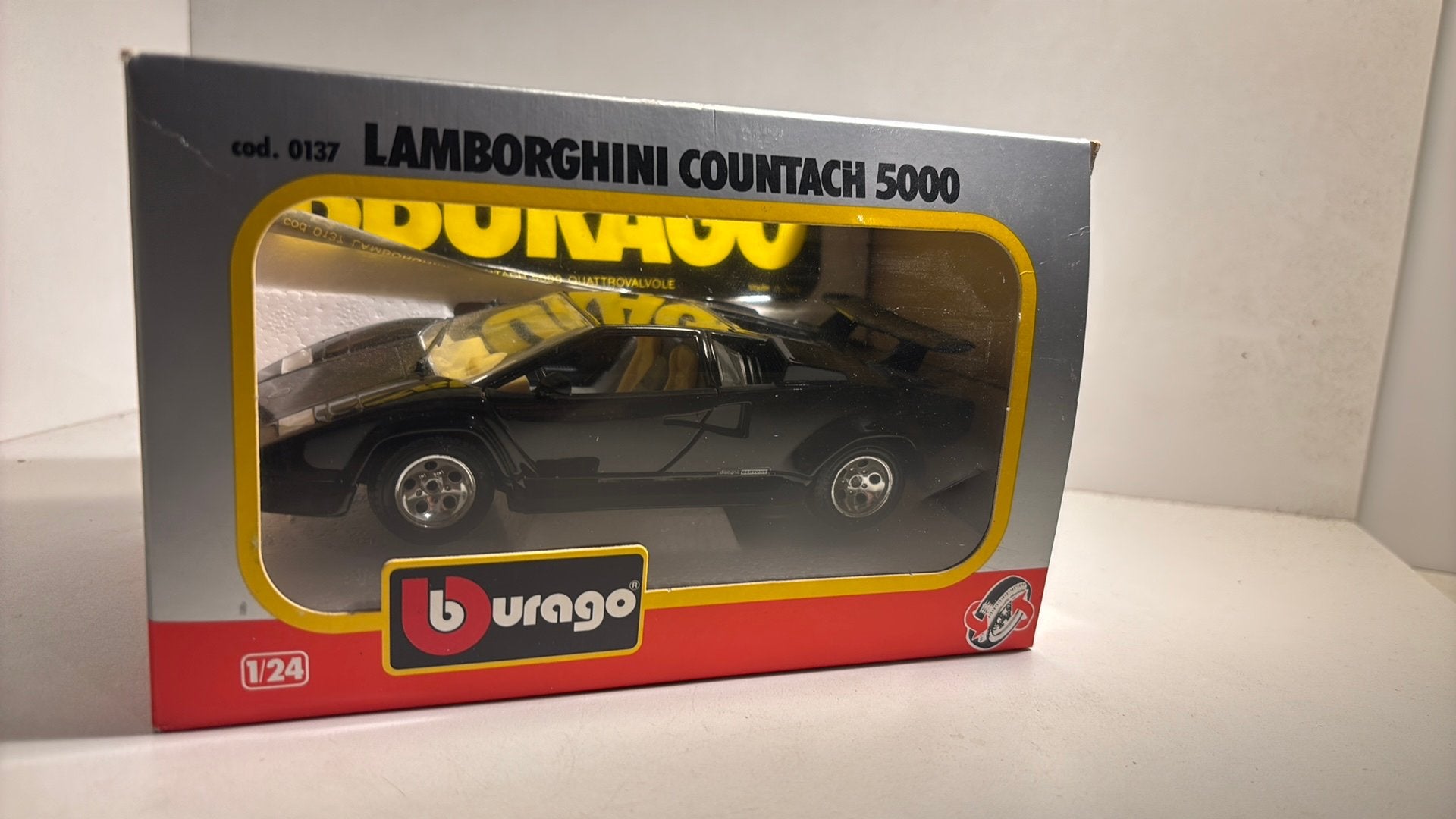 Lamborghini countach 5000 Bburago 1.24, Ophalen of Verzenden, Bburago, A, A