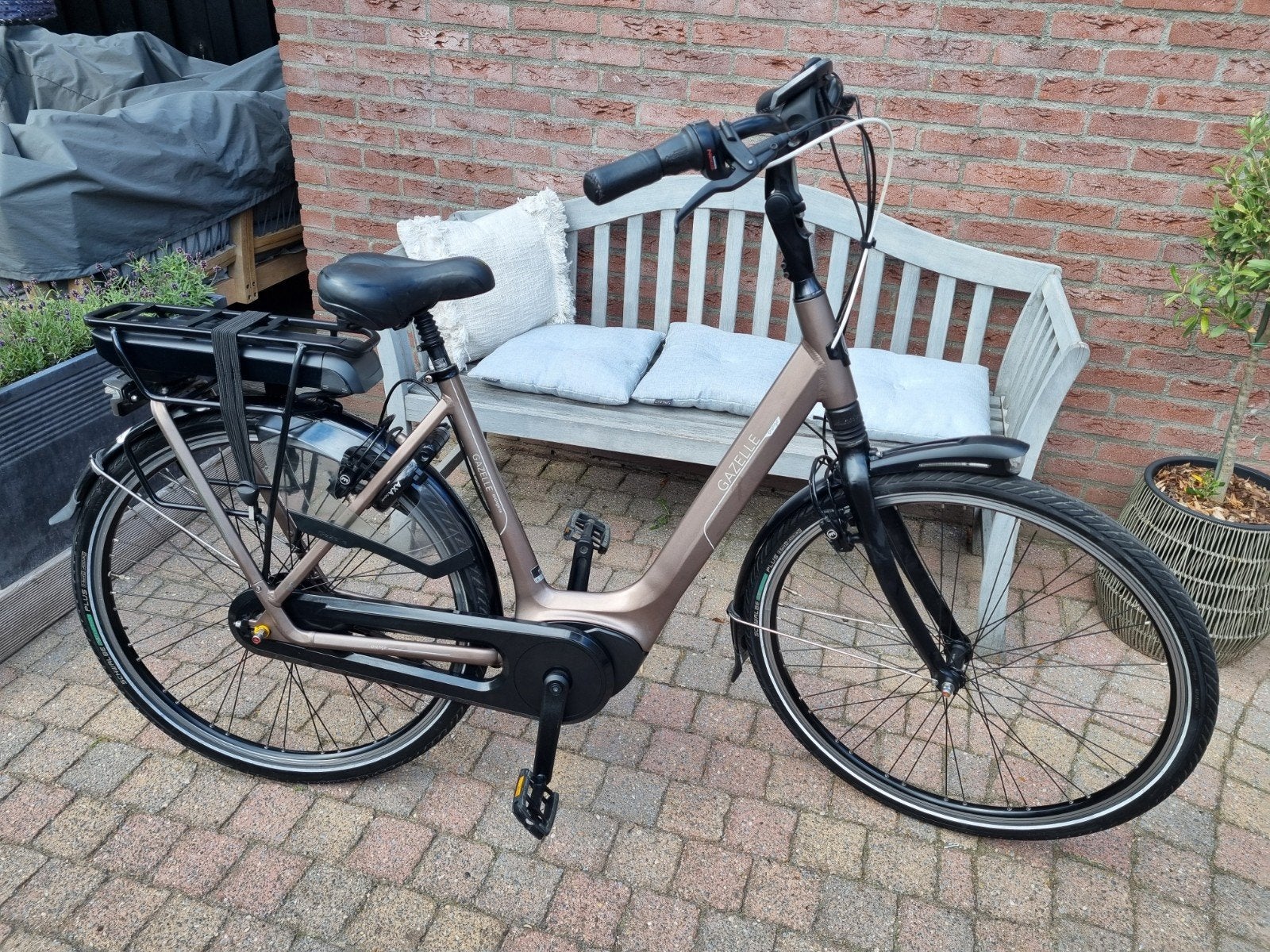 Gazelle c8 bosch middenmoter frame maat 53 400wh accu goh, Ophalen, Zo goed als nieuw, 51 tot 55 cm, 50 km per accu of meer