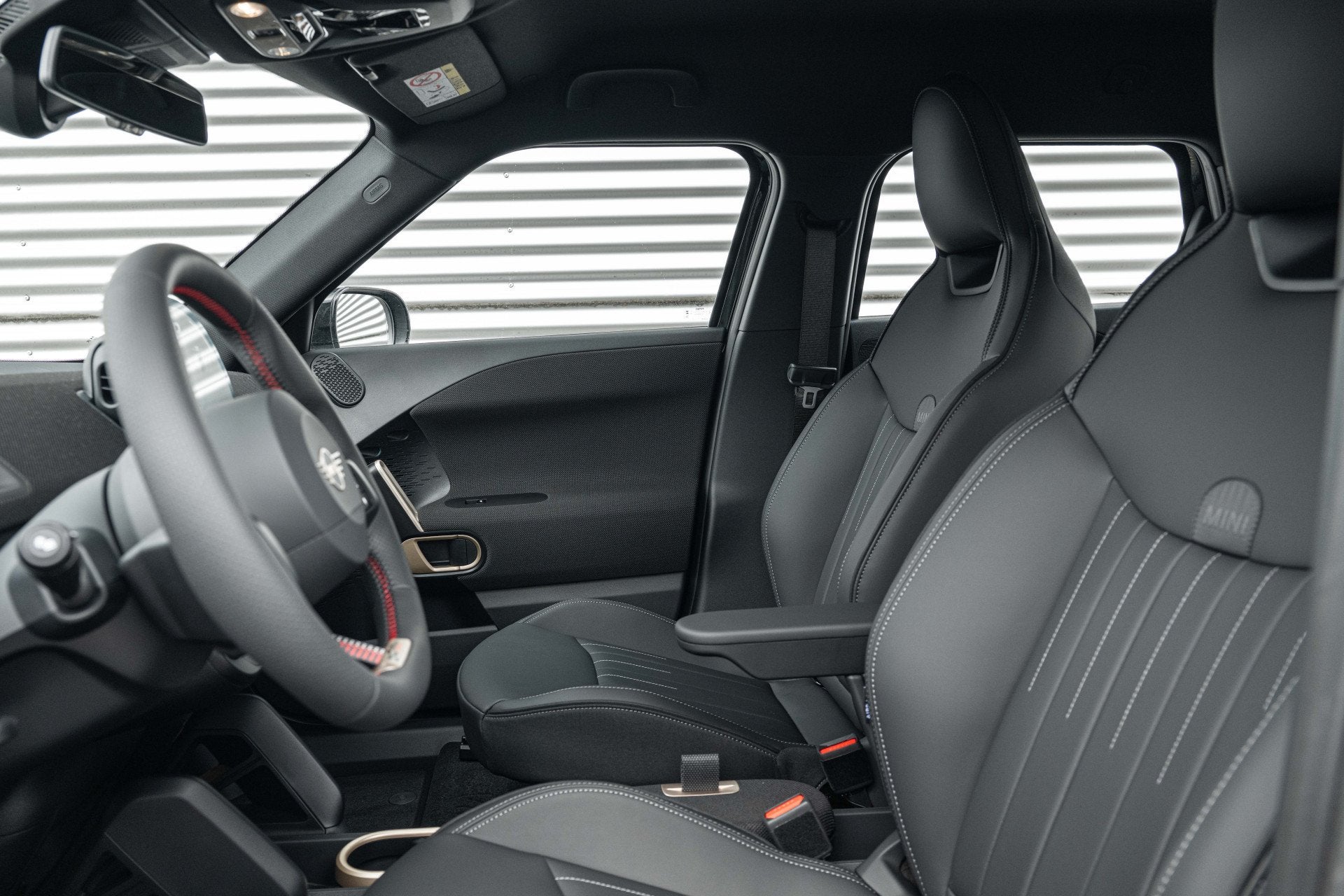 MINI Aceman E / JCW / Pakket S / 19" John Cooper Works Lap S, Auto's, Dealer onderhouden, Zwart, Stoelverwarming, Zwart