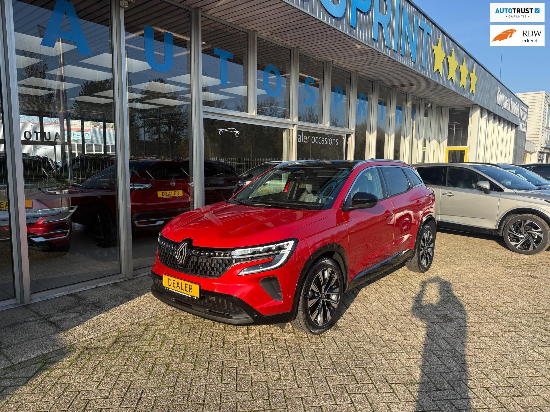 Renault Austral 1.3 mild hybrid 160 techno 158PK / PANORAMAD, Auto's, Gebruikt, Zwart, 4 cilinders, Leder en Stof