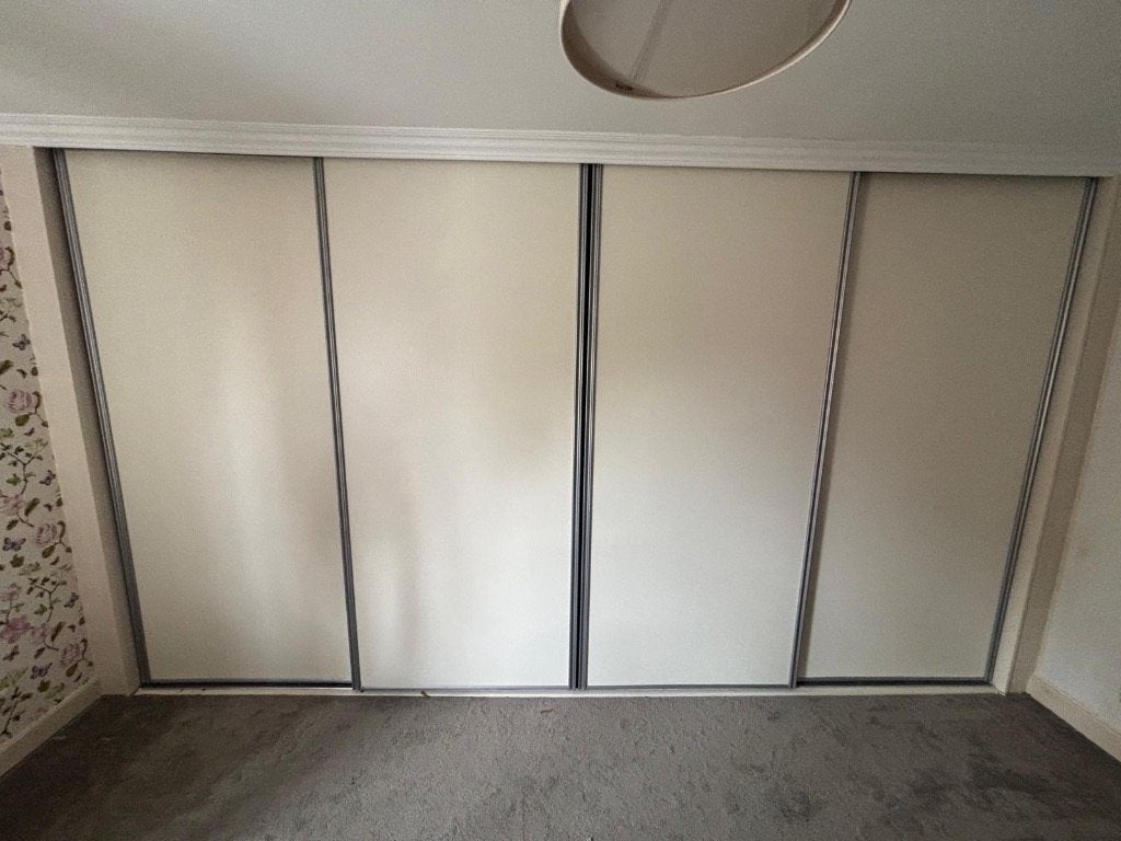 Inbouw kledingkast met schuifdeuren, Ophalen, Overige materialen, Gebruikt, 200 cm of meer