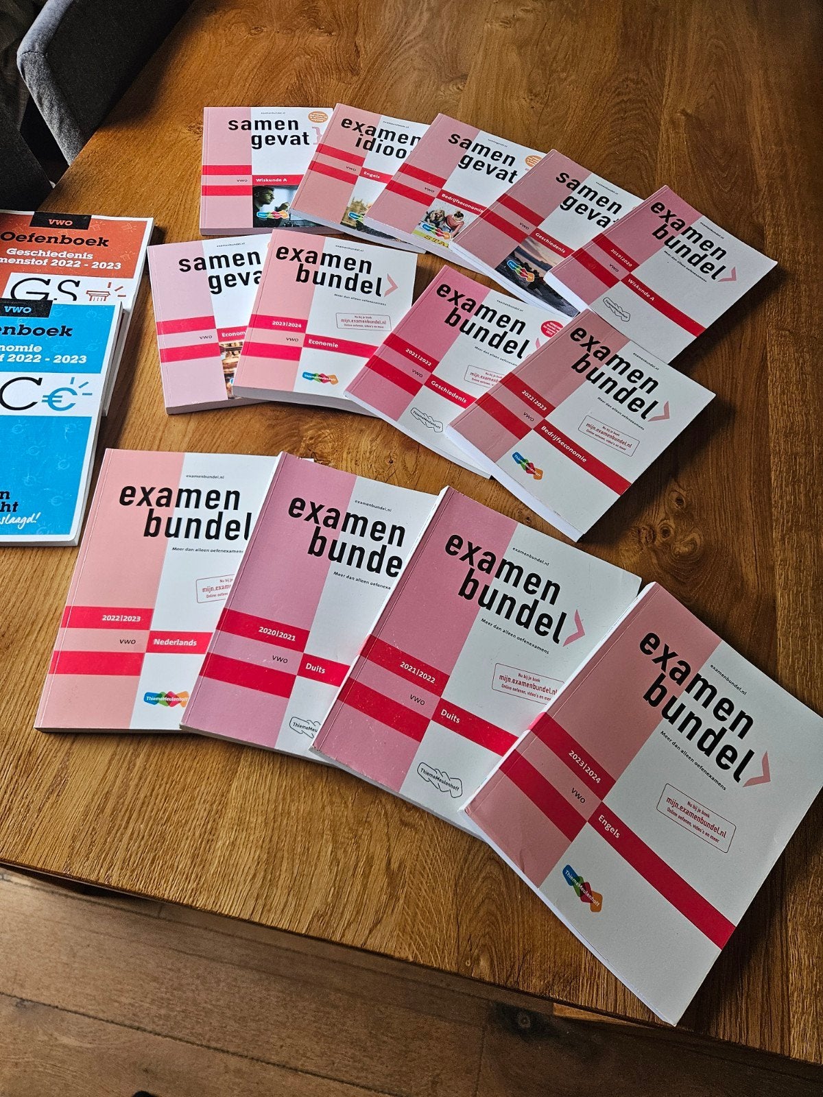 Examenbundels en samenvattingen VWO diverse vakken, Boeken, Ophalen, Zo goed als nieuw, VWO, Nederlands