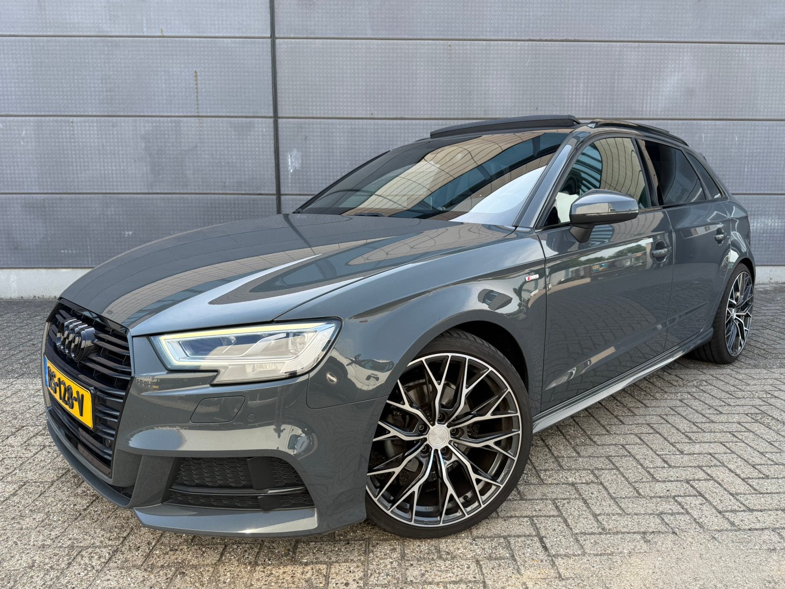 Audi A3 1.5 Tfsi 185PK S Tronic/S-Line 3x/Panodak/Virtual CK, Auto's, Audi, 1498 cc, 4 cilinders, 650 kg, Particulier