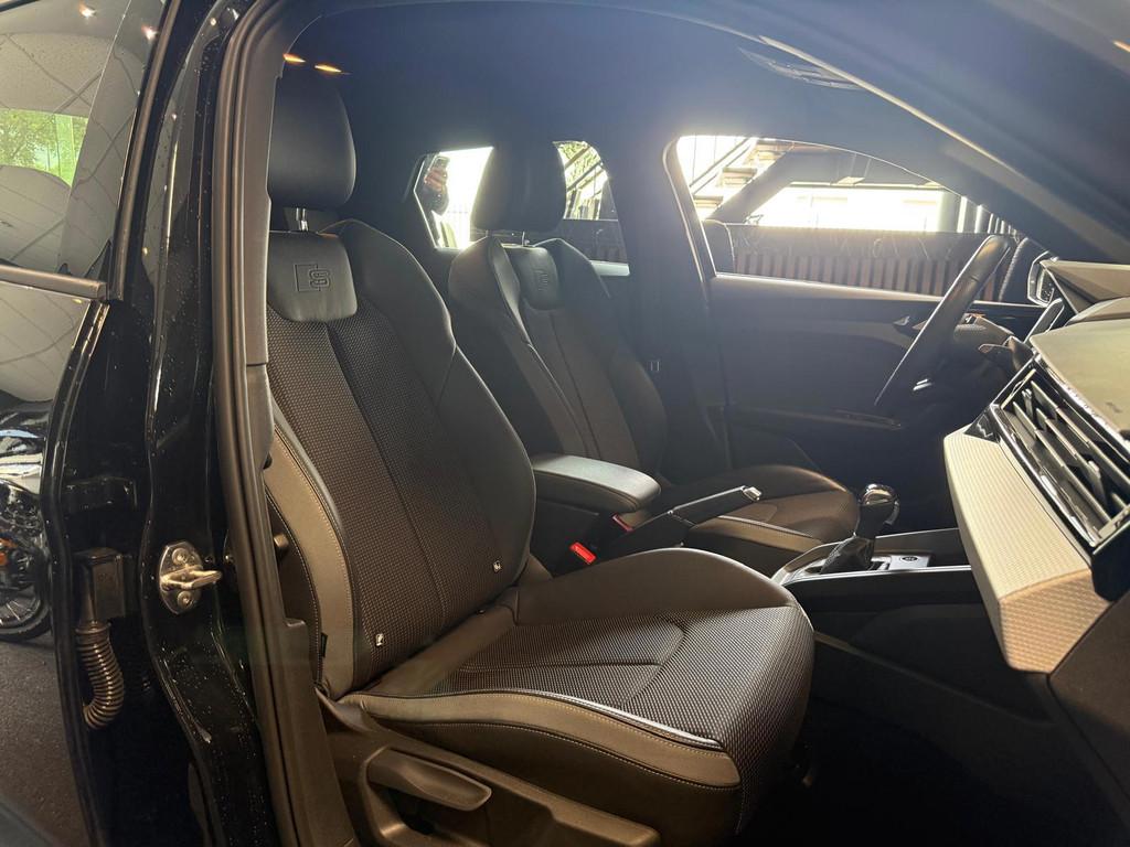 Audi A1 Sportback 30 TFSI 3x S-Line Keyless|Carplay|Audi Pre, 12 maanden, Stof, Euro 6, 4 cilinders