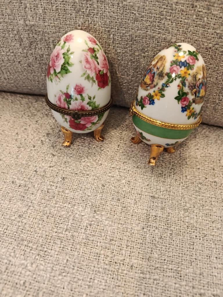 Twee nieuwe decoratieve eieren, verzendkosten koper, Ophalen of Verzenden