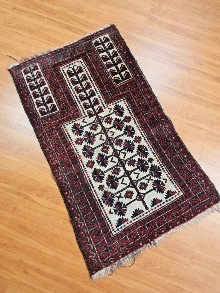 Perzisch kleedje tapijtje rood beige patroon 131/77, 50 tot 100 cm, Djt@dejuistetoon.eu, Zo goed als nieuw, Mon Plaisir 19, Etten-Leur, Netherlands