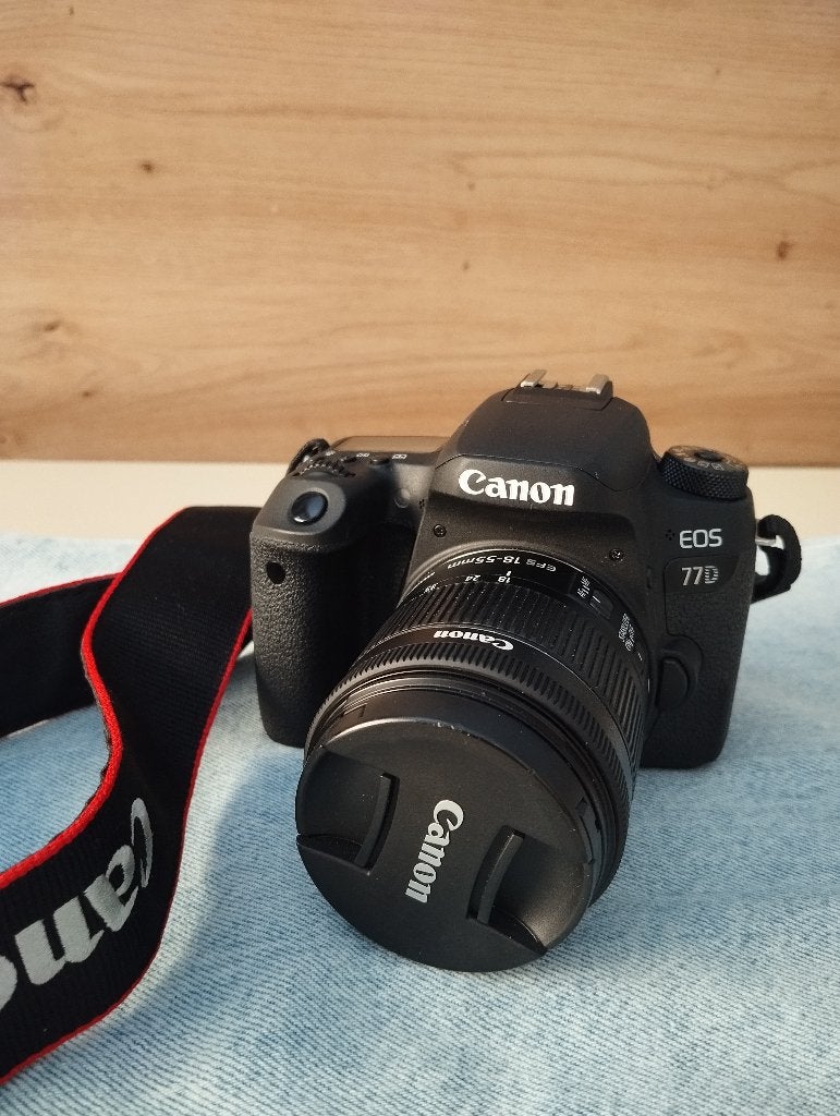 Canon EOS 77D spiegelreflexcamera + 18-55mm IS lens, Audio, Tv en Foto, Fotocamera's Digitaal, Ophalen, Spiegelreflex, Zo goed als nieuw