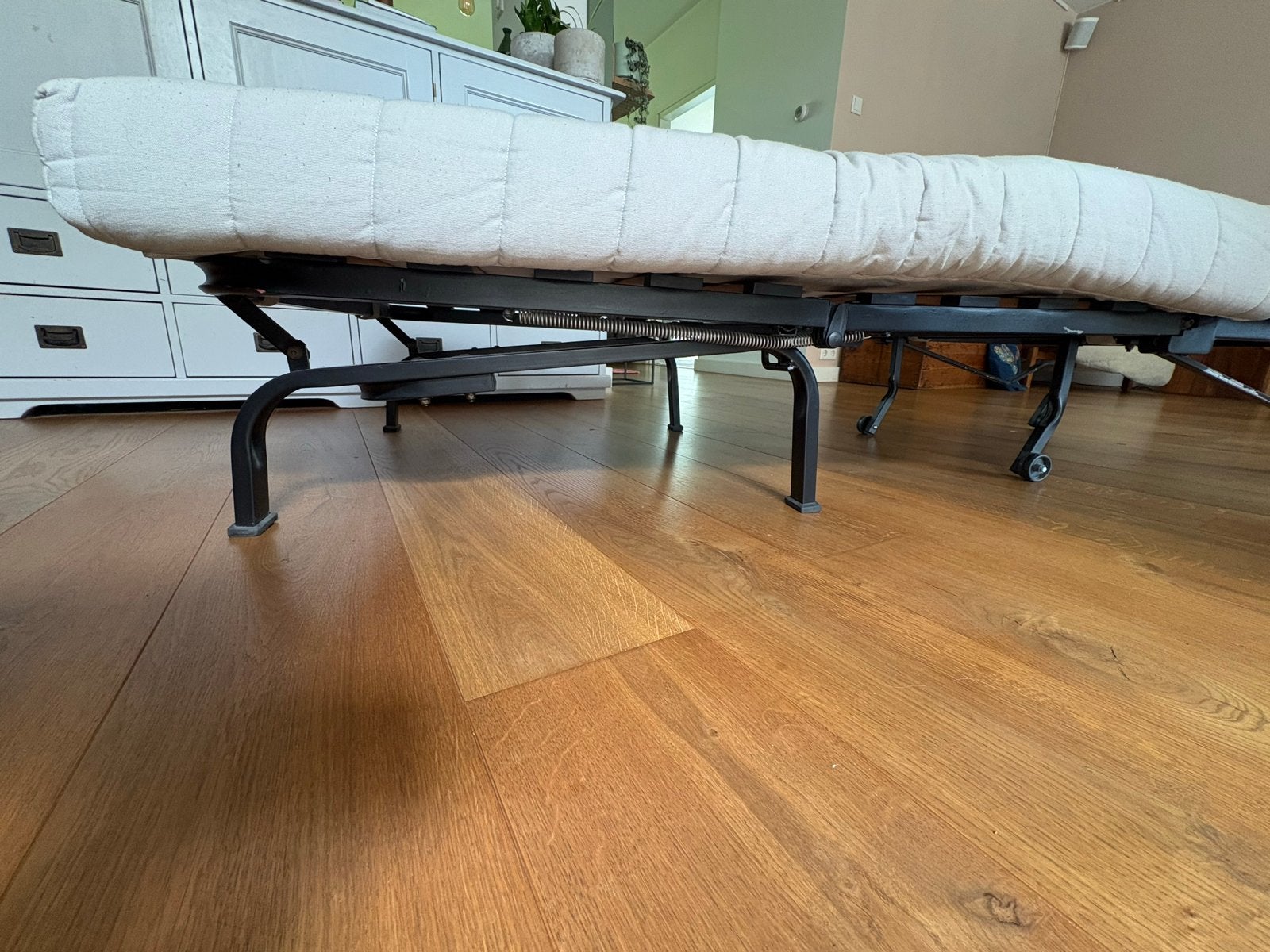 IKEA Opklapbaar logeerbed / slaapstoel, Huis en Inrichting, Slaapkamer | Slaapbanken, Ophalen, Crème, Gebruikt, Eenpersoons