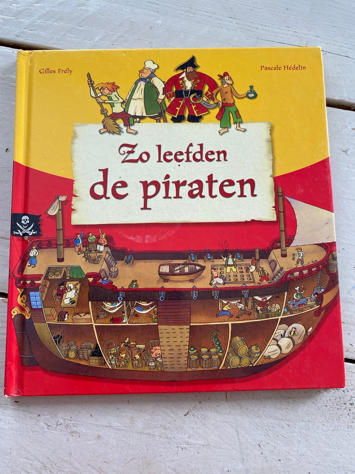Zo leefden de piraten & Zo leefden de ridders (2 boeken), Boeken, Ophalen of Verzenden, Gelezen, Non-fictie